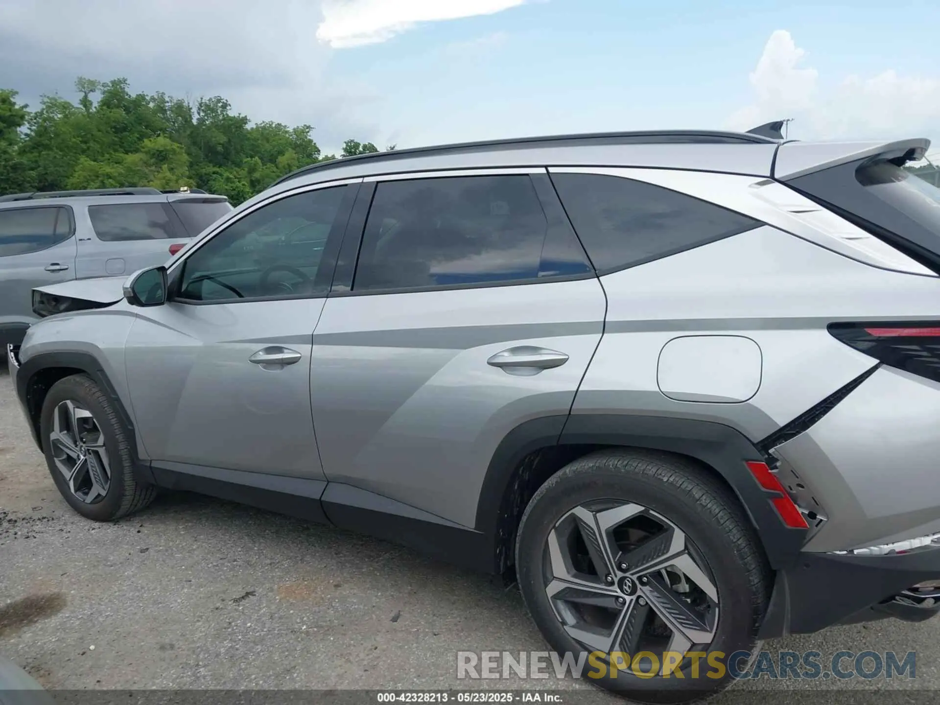 14 fotografías del automóvil dañado 5NMJE3DE9RH397721 HYUNDAI TUCSON 2024