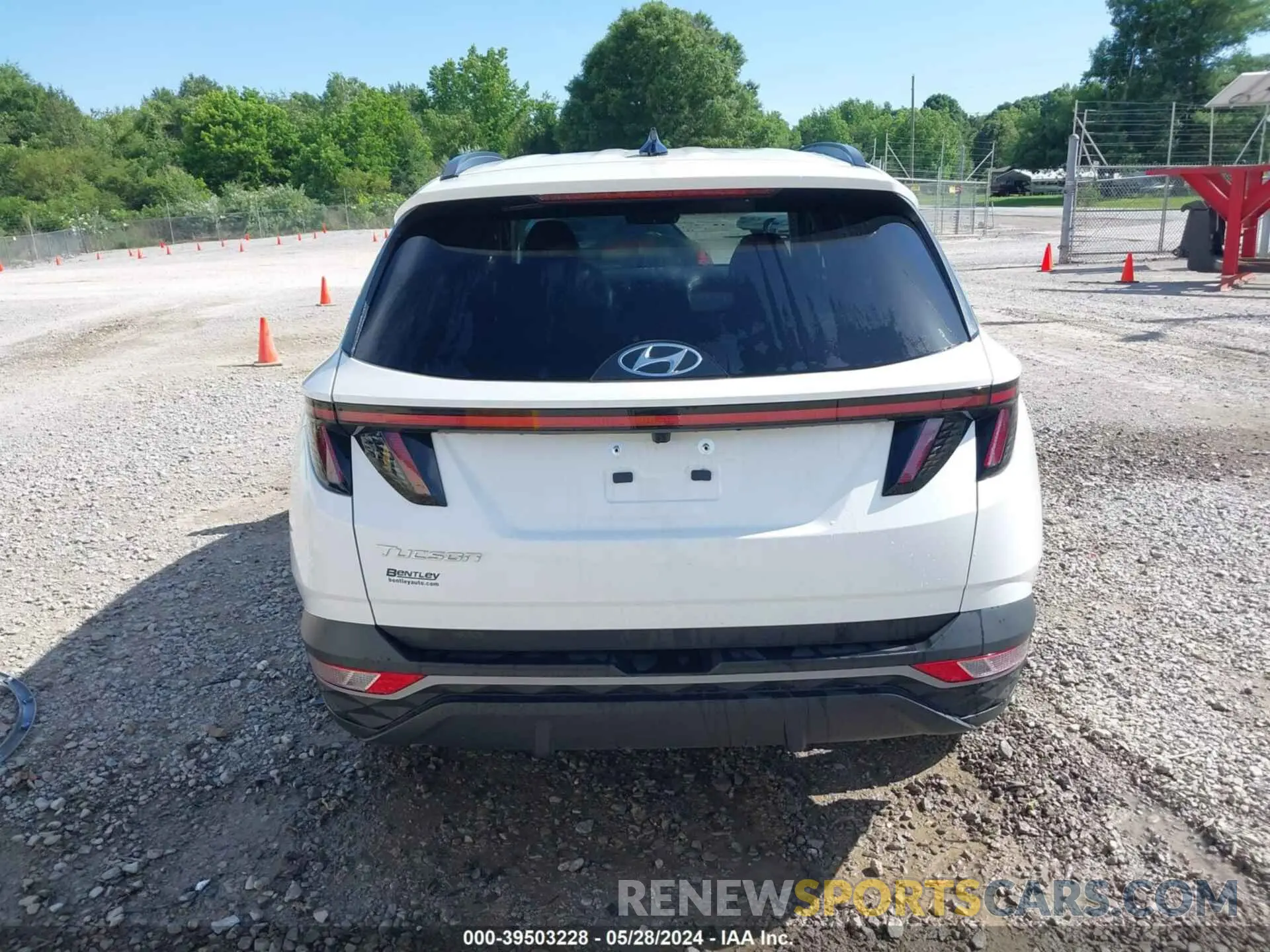 17 fotografías del automóvil dañado 5NMJF3DE1RH344265 HYUNDAI TUCSON 2024