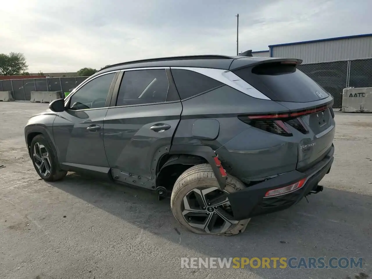 2 fotografías del automóvil dañado 5NMJF3DE6RH346514 HYUNDAI TUCSON 2024