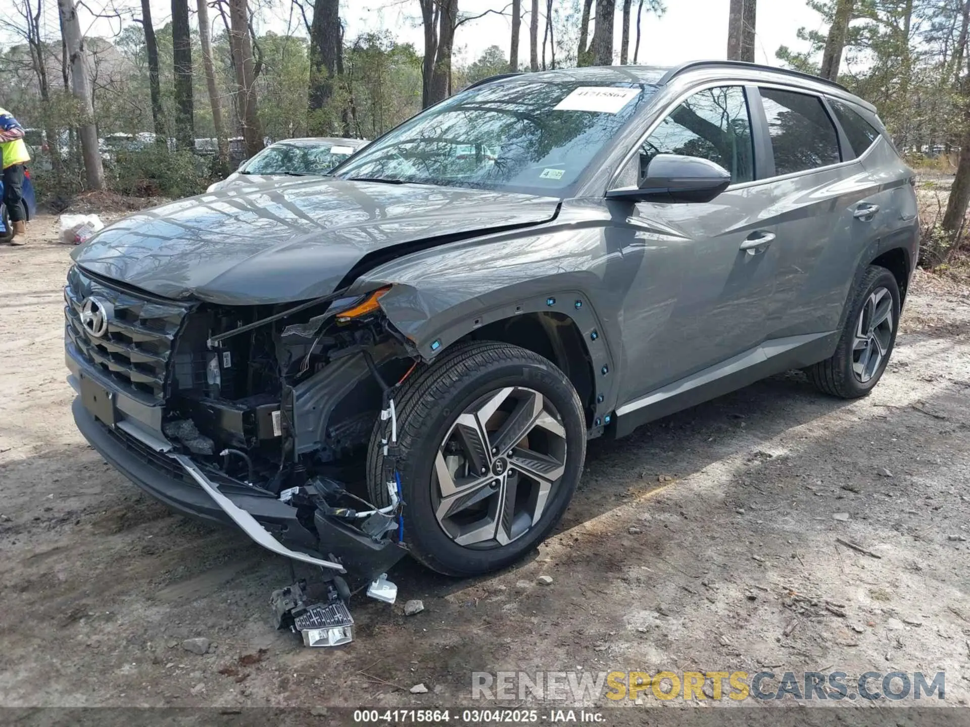 2 fotografías del automóvil dañado 5NMJFCDE2RH414663 HYUNDAI TUCSON 2024