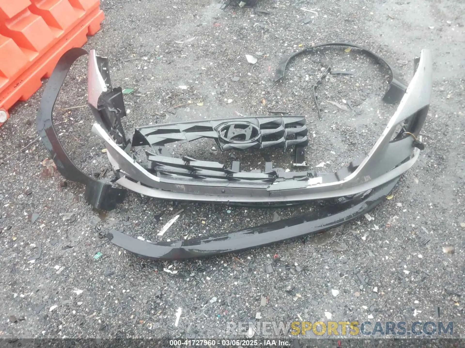 11 fotografías del automóvil dañado 5NMJFCDE6RH339384 HYUNDAI TUCSON 2024