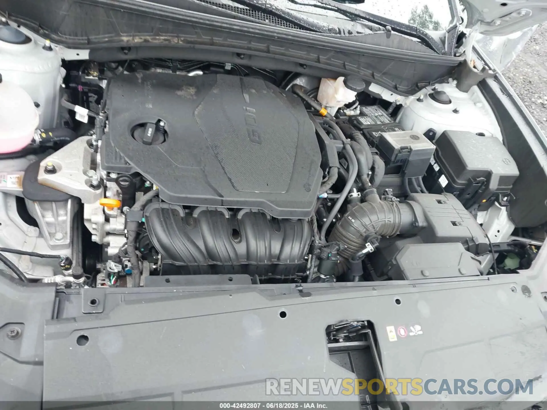10 fotografías del automóvil dañado 5NMJFCDE8RH389669 HYUNDAI TUCSON 2024