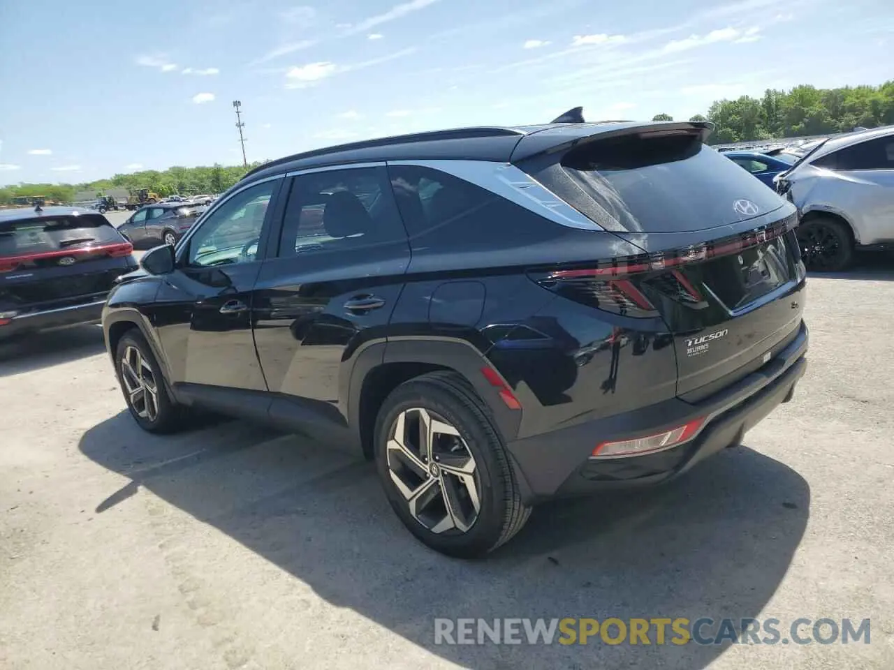 2 fotografías del automóvil dañado 5NMJFCDEXRH339520 HYUNDAI TUCSON 2024