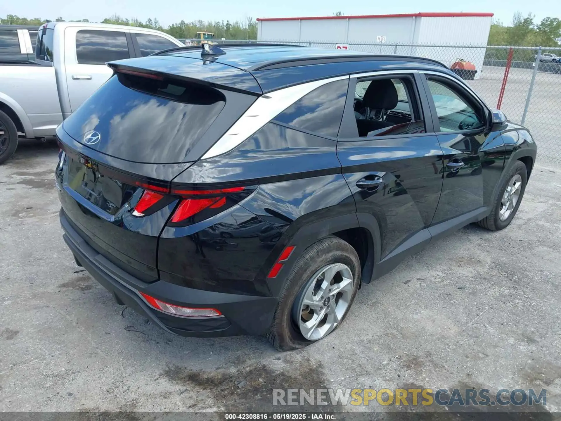 4 fotografías del automóvil dañado KM8JB3DE8RU350306 HYUNDAI TUCSON 2024