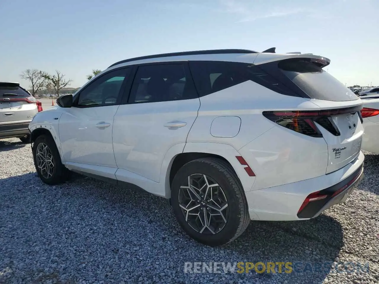 2 fotografías del automóvil dañado KM8JFCD13RU194290 HYUNDAI TUCSON 2024