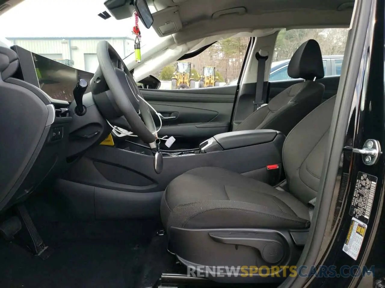 7 fotografías del automóvil dañado 3KMJA3DE2SE009153 HYUNDAI TUCSON 2025
