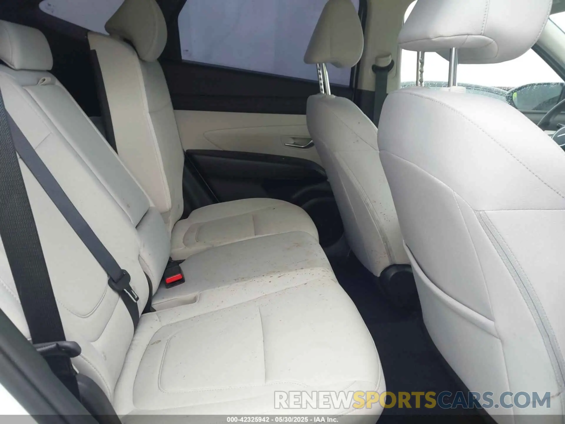 8 fotografías del automóvil dañado 3KMJB3DE7SE015687 HYUNDAI TUCSON 2025
