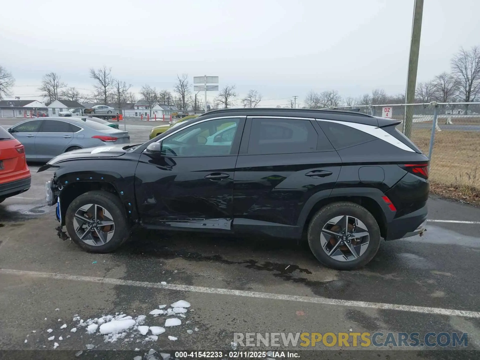 14 fotografías del automóvil dañado 3KMJBCDE5SE005000 HYUNDAI TUCSON 2025
