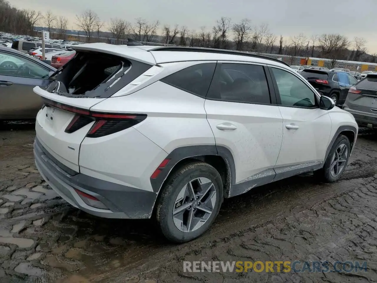 3 fotografías del automóvil dañado 3KMJCCDE1SE003869 HYUNDAI TUCSON 2025
