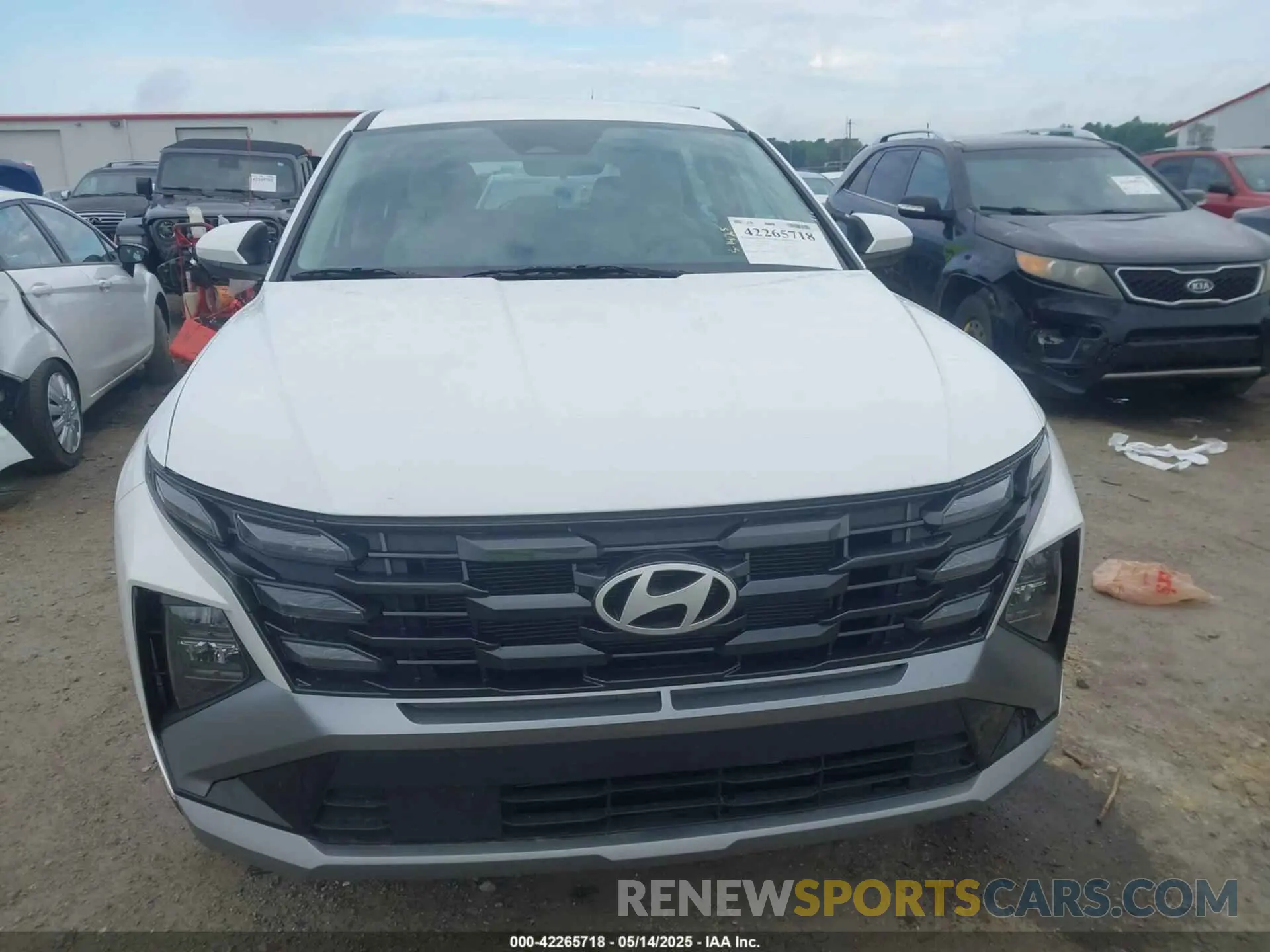 13 fotografías del automóvil dañado 5NMJA3DE0SH454941 HYUNDAI TUCSON 2025