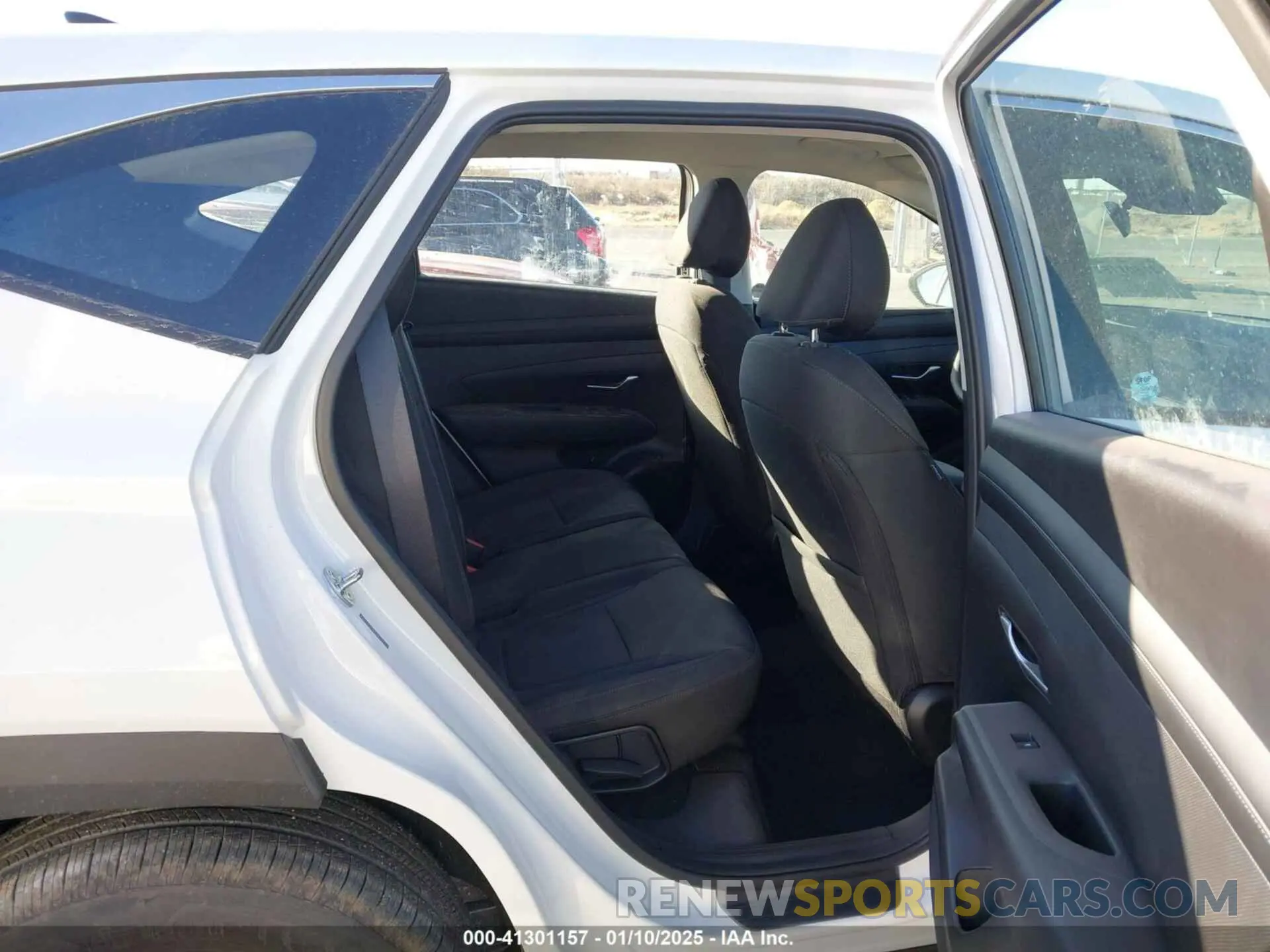 8 fotografías del automóvil dañado 5NMJA3DE4SH473556 HYUNDAI TUCSON 2025