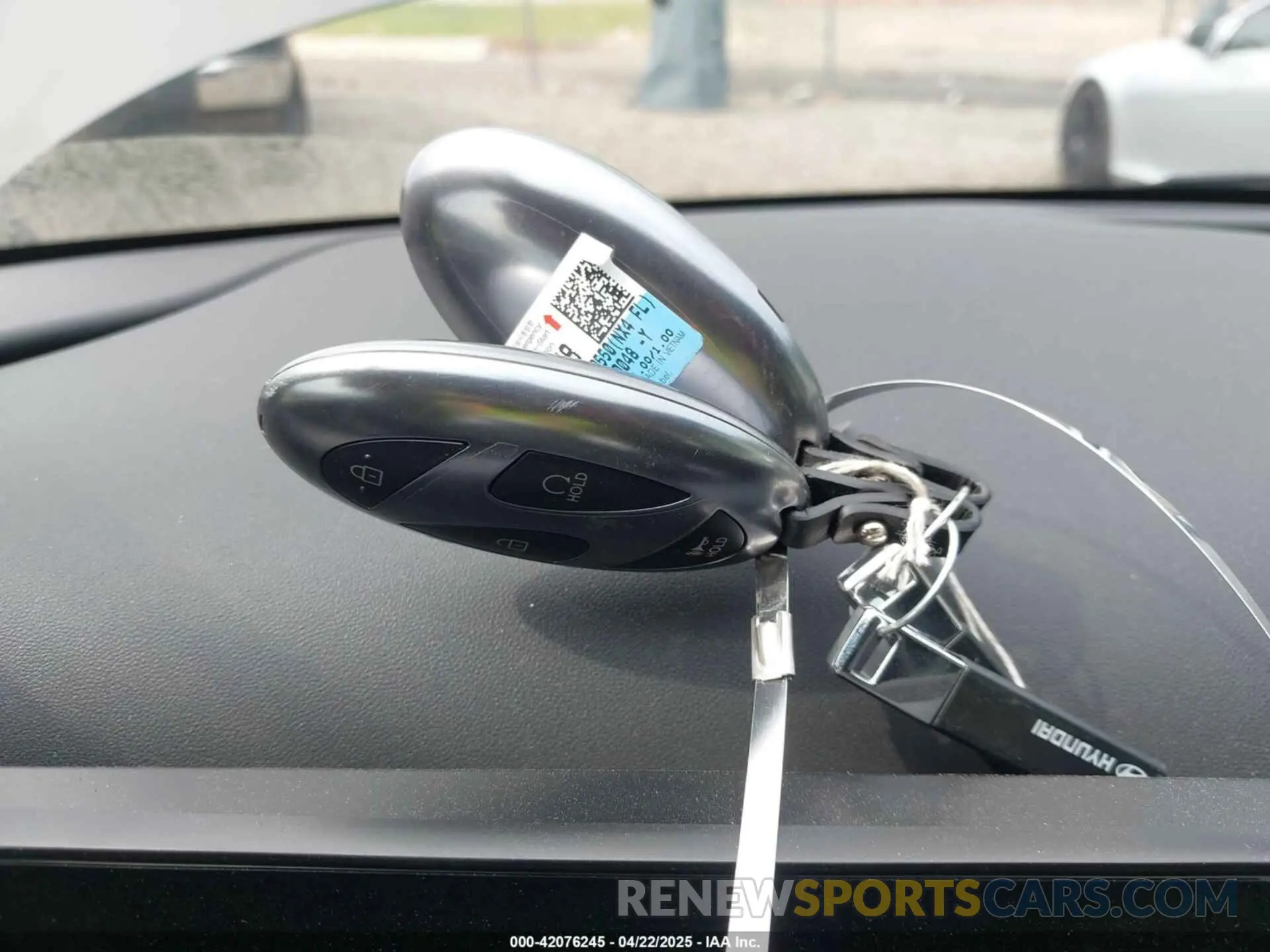 11 fotografías del automóvil dañado 5NMJA3DE6SH521672 HYUNDAI TUCSON 2025