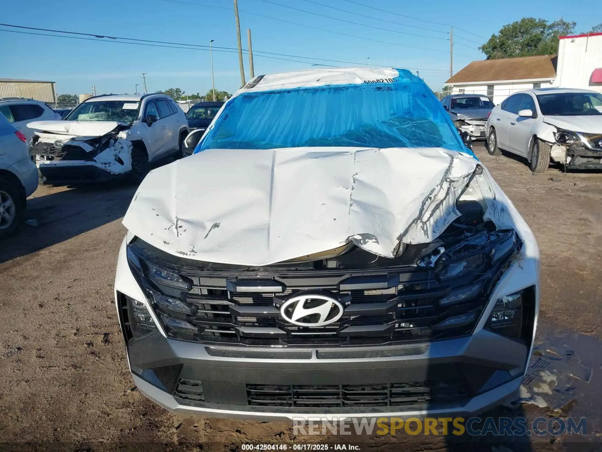11 fotografías del automóvil dañado 5NMJA3DE7SH512124 HYUNDAI TUCSON 2025