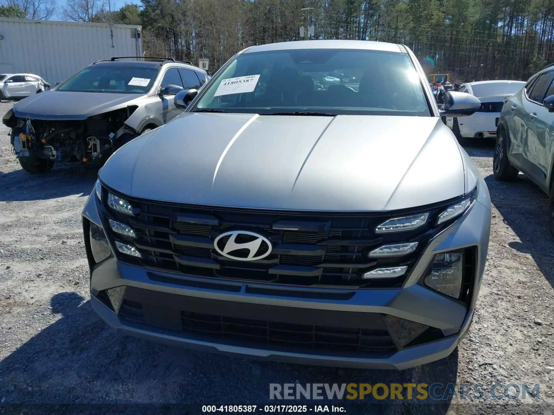 12 fotografías del automóvil dañado 5NMJA3DE9SH490059 HYUNDAI TUCSON 2025