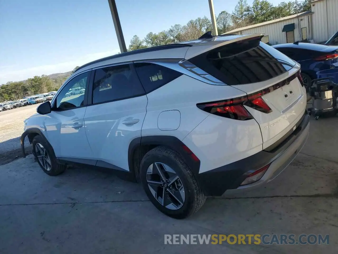 2 fotografías del automóvil dañado 5NMJB3DE5SH476558 HYUNDAI TUCSON 2025
