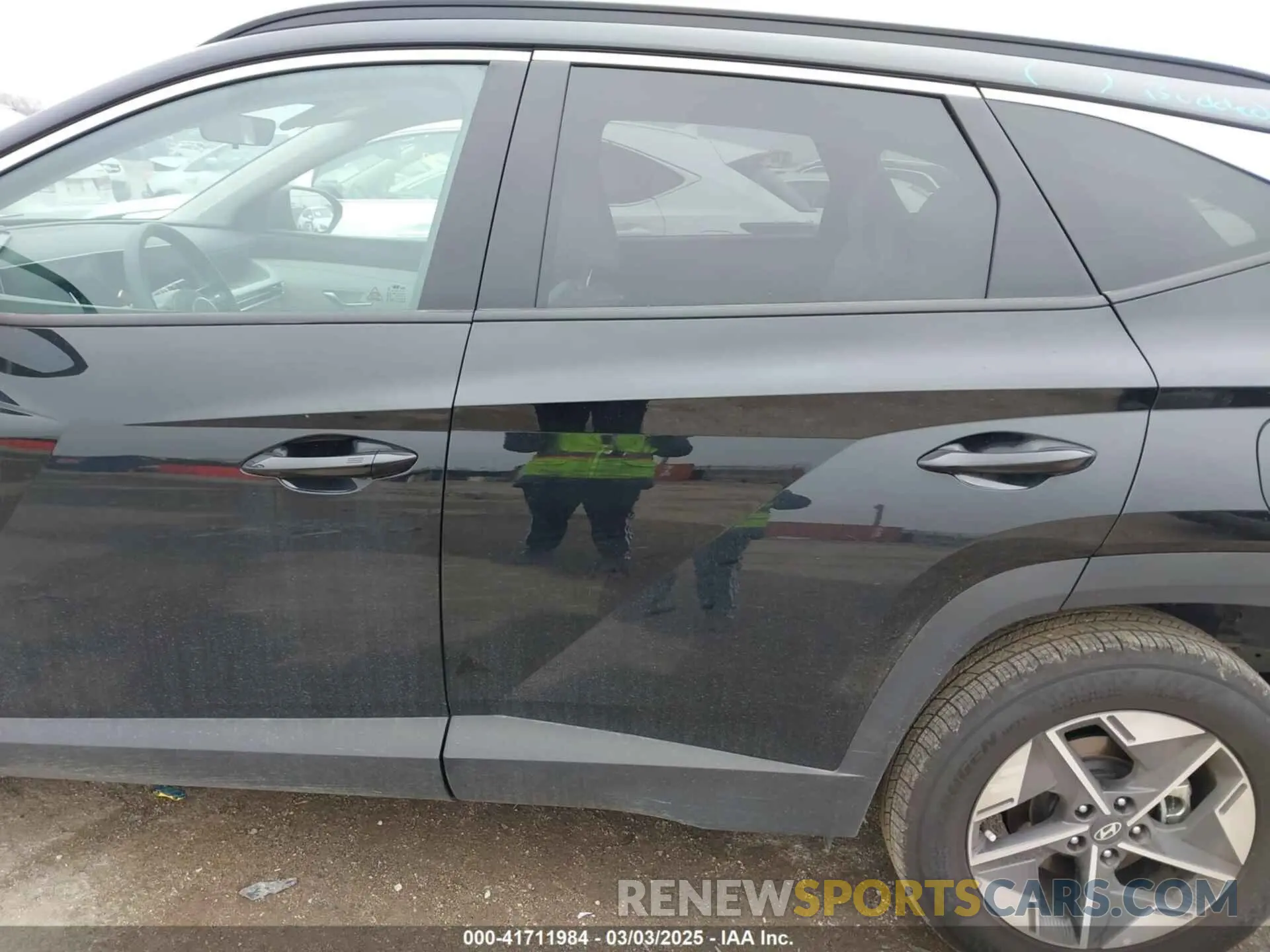 15 fotografías del automóvil dañado 5NMJB3DE5SH502169 HYUNDAI TUCSON 2025