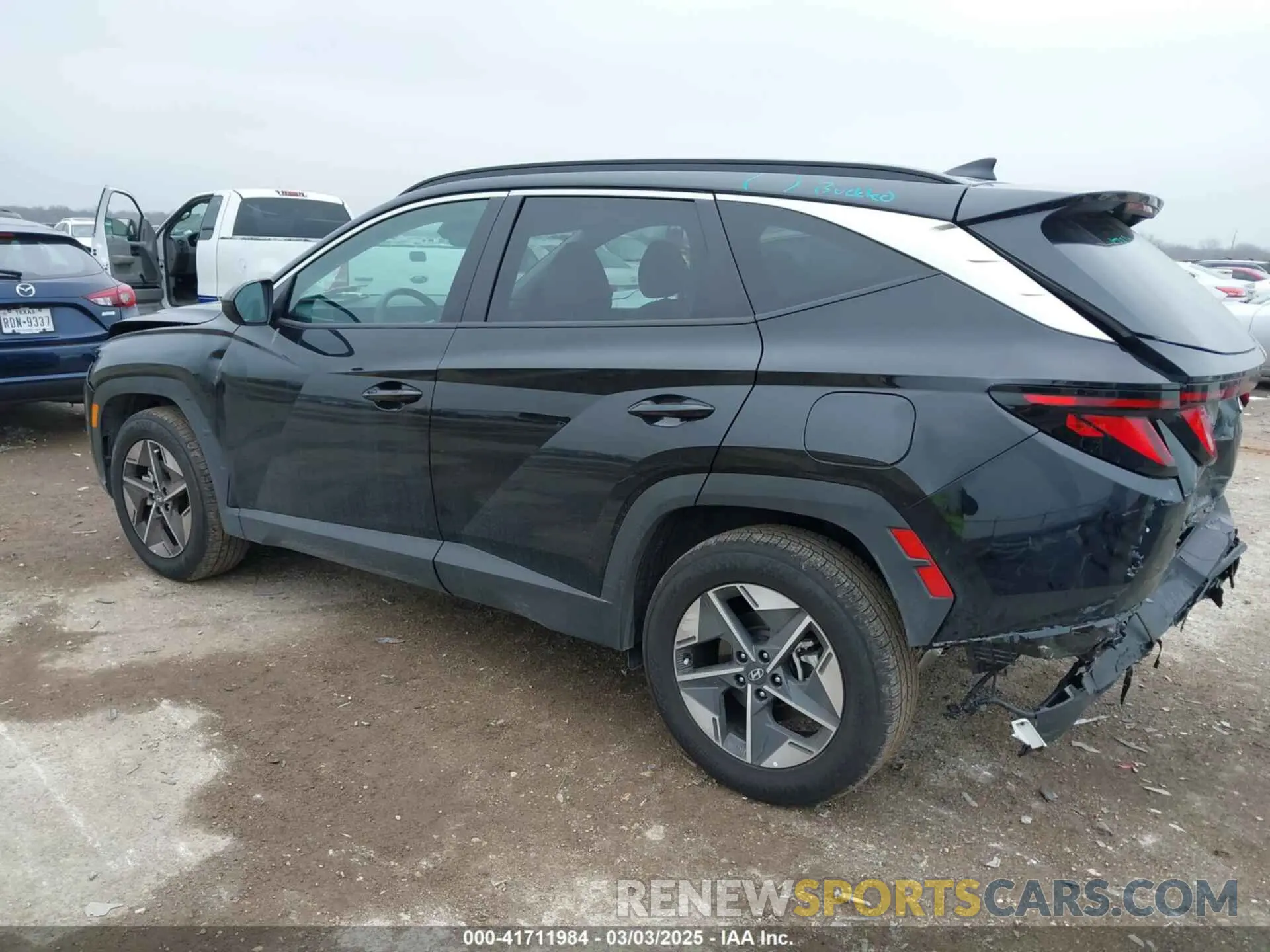 3 fotografías del automóvil dañado 5NMJB3DE5SH502169 HYUNDAI TUCSON 2025
