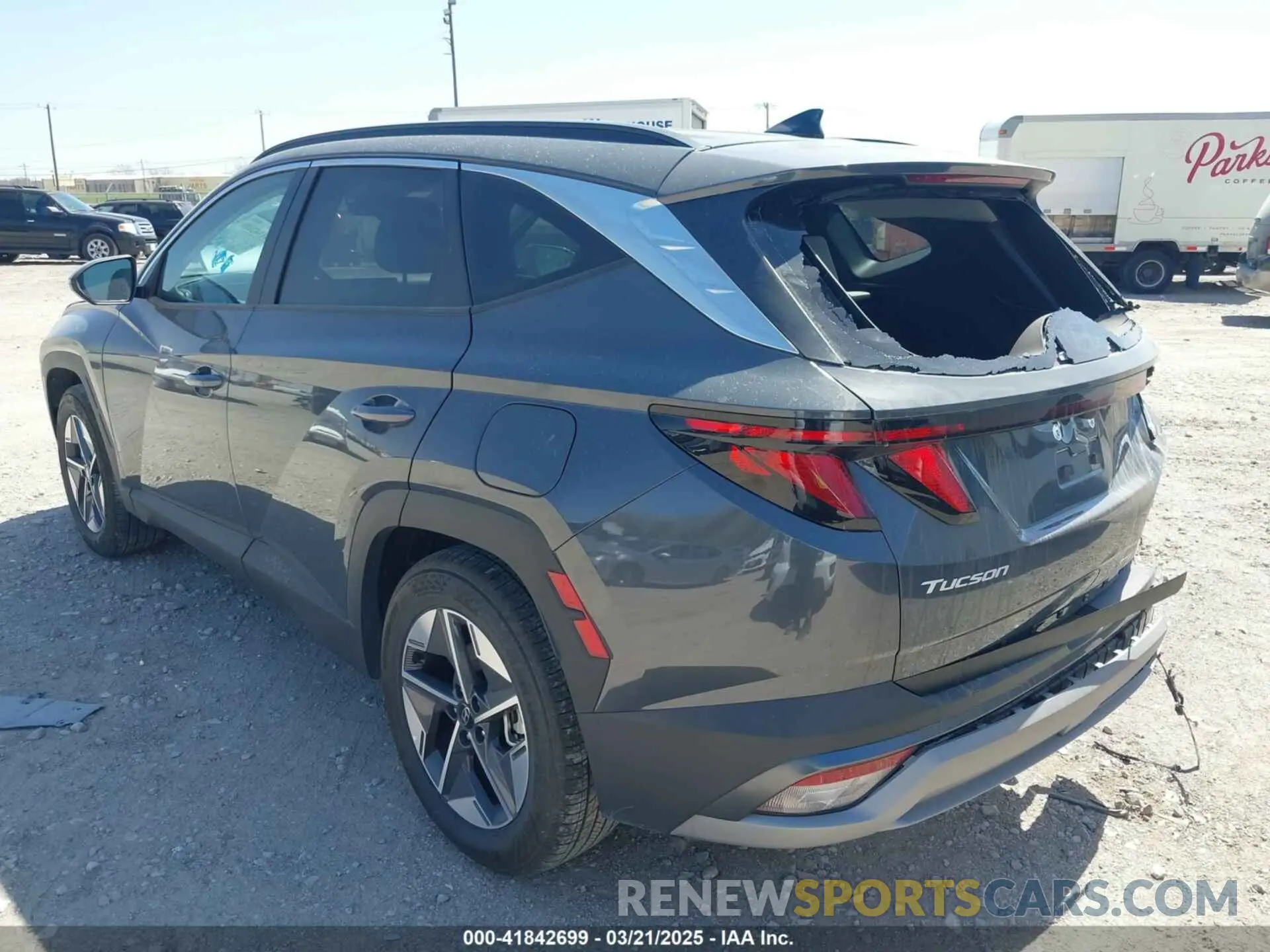 3 fotografías del automóvil dañado 5NMJB3DE7SH508748 HYUNDAI TUCSON 2025