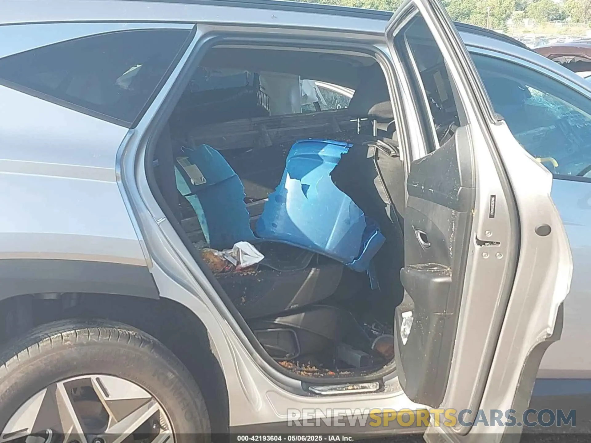 8 fotografías del automóvil dañado 5NMJB3DE9SH445457 HYUNDAI TUCSON 2025