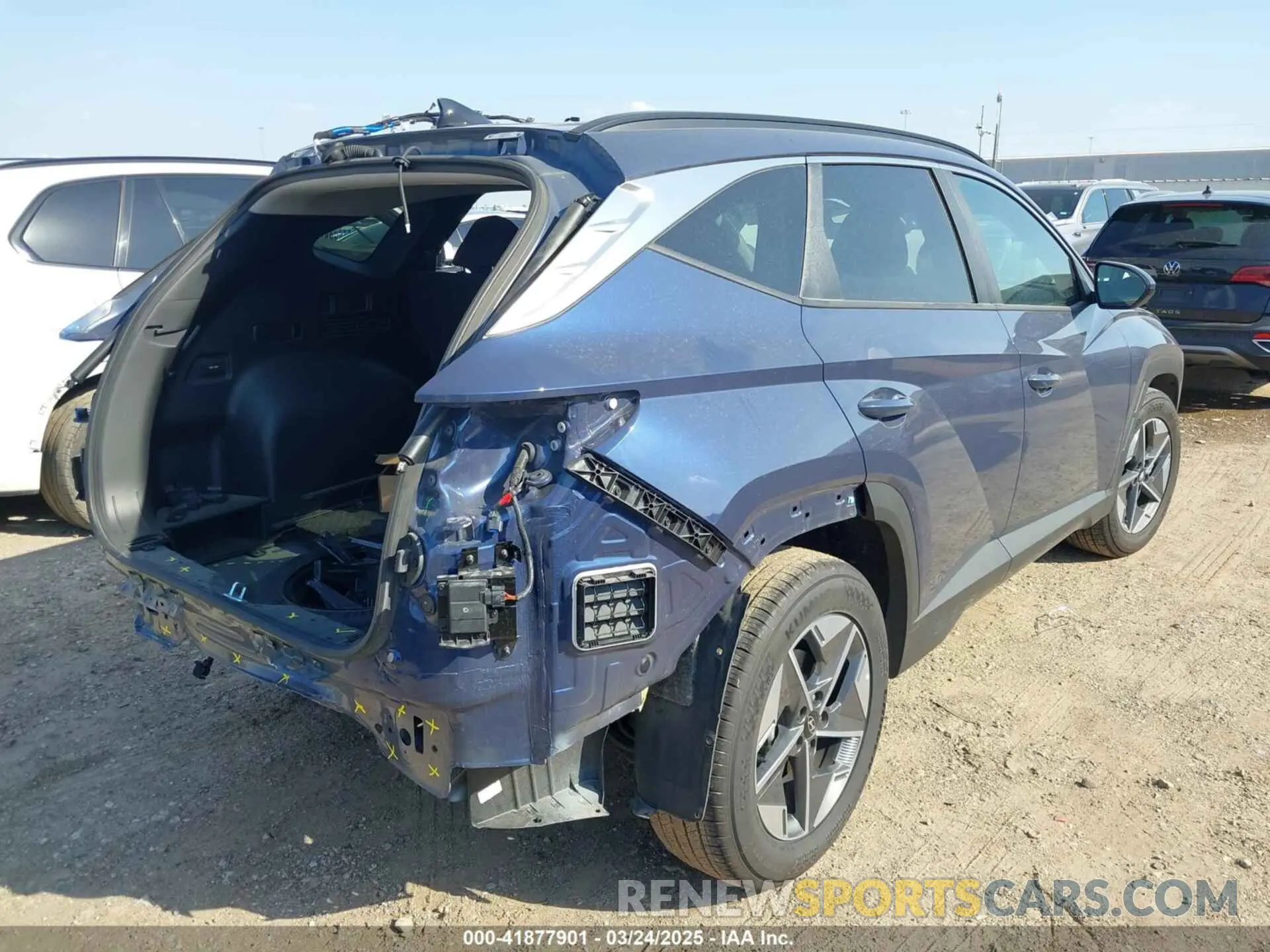4 fotografías del automóvil dañado 5NMJB3DE9SH479009 HYUNDAI TUCSON 2025