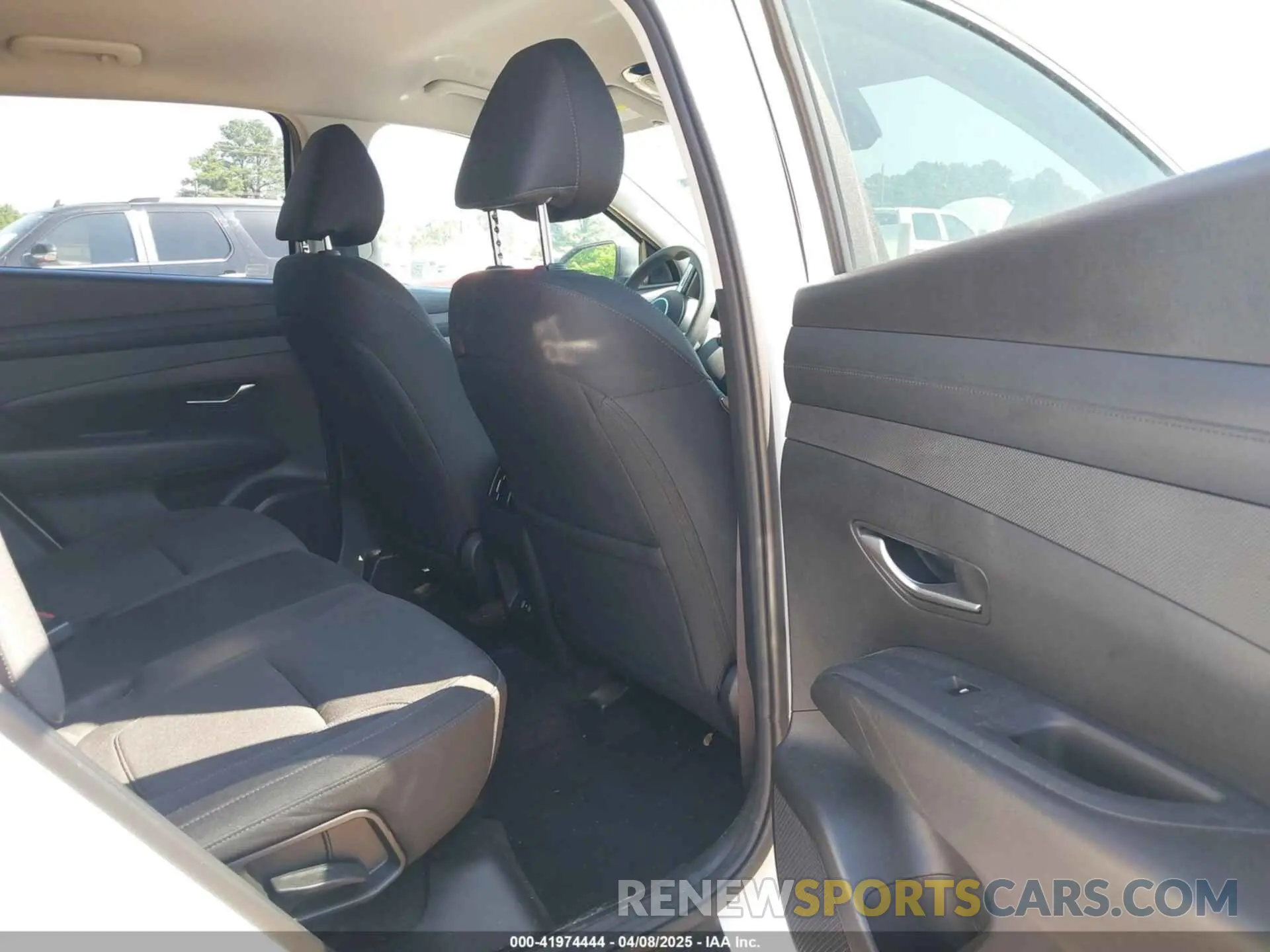 8 fotografías del automóvil dañado 5NMJBCDE0SH466150 HYUNDAI TUCSON 2025