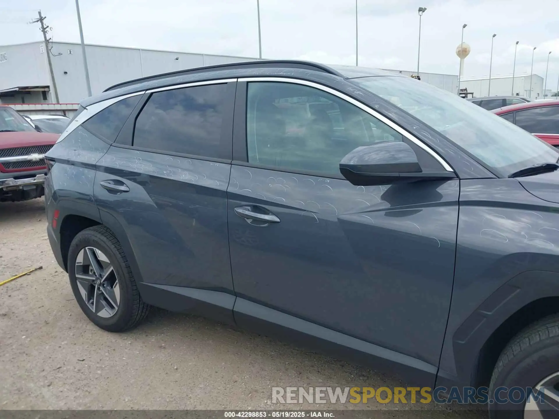 13 fotografías del automóvil dañado 5NMJBCDE0SH480484 HYUNDAI TUCSON 2025