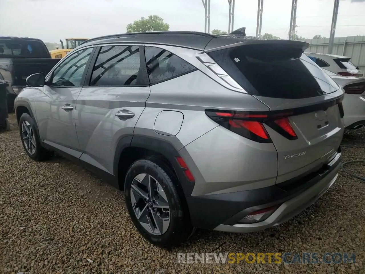 2 fotografías del automóvil dañado 5NMJBCDE1SH477271 HYUNDAI TUCSON 2025