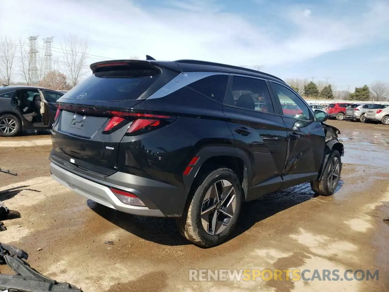 3 fotografías del automóvil dañado 5NMJBCDE4SH470363 HYUNDAI TUCSON 2025