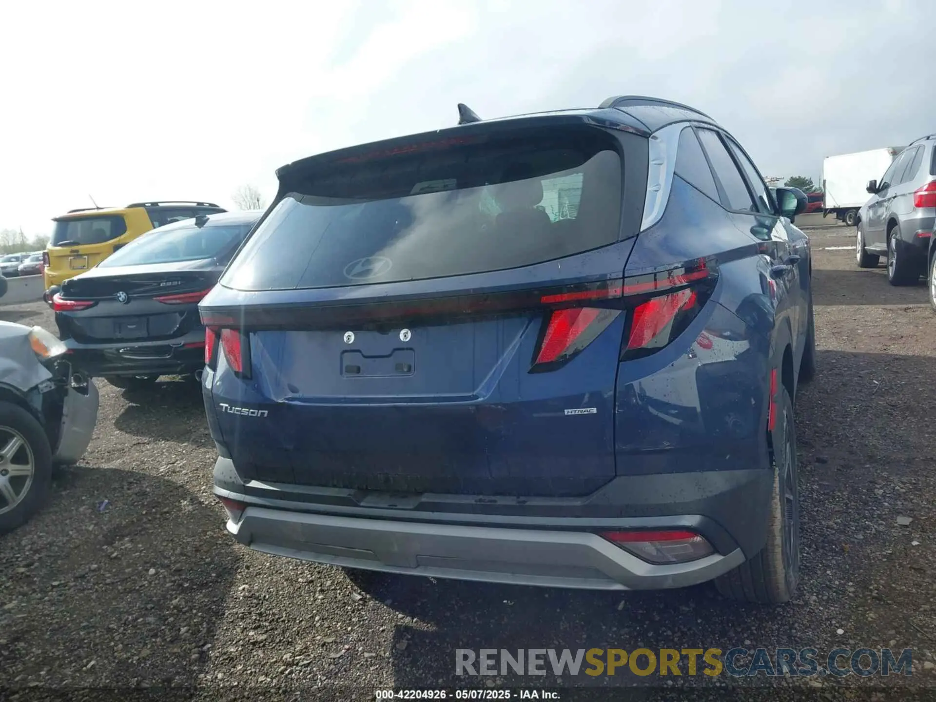 16 fotografías del automóvil dañado 5NMJBCDE4SH532473 HYUNDAI TUCSON 2025