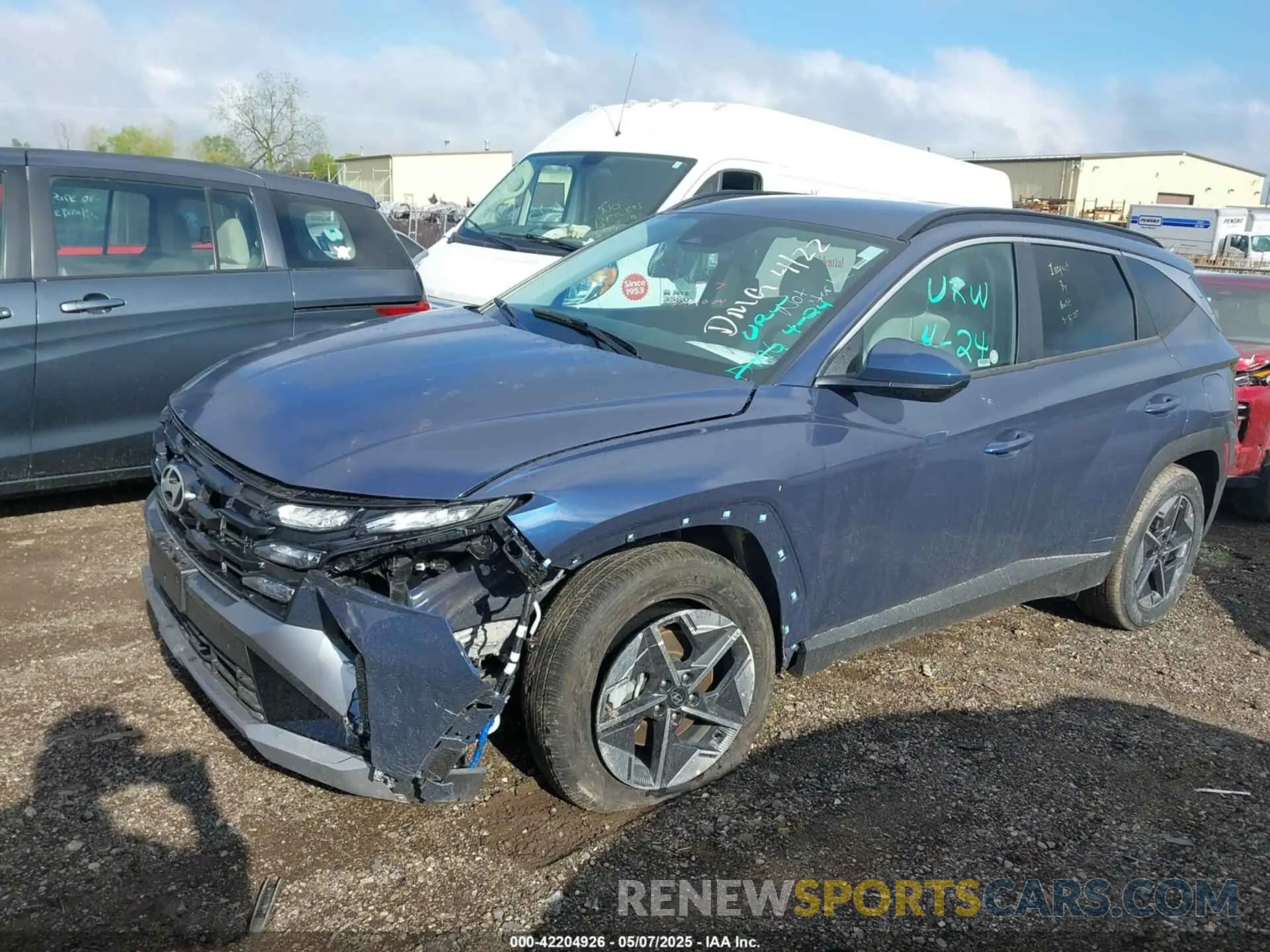 2 fotografías del automóvil dañado 5NMJBCDE4SH532473 HYUNDAI TUCSON 2025