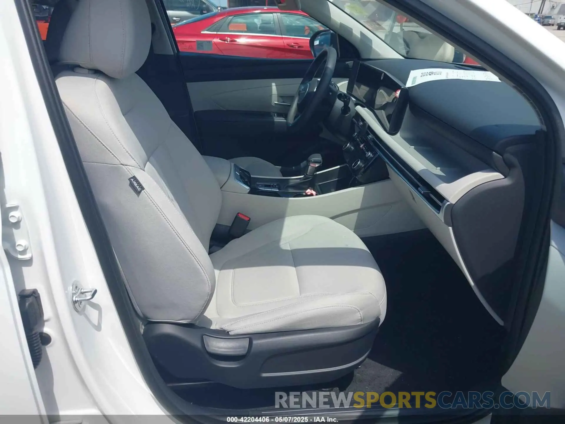 5 fotografías del automóvil dañado 5NMJBCDE7SH496648 HYUNDAI TUCSON 2025