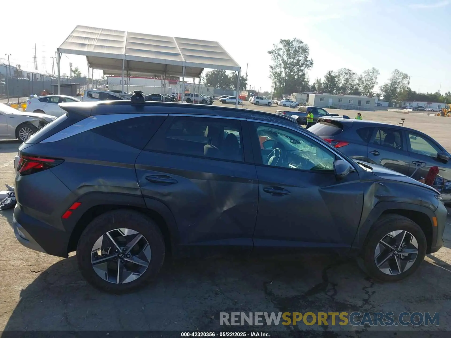 14 fotografías del automóvil dañado 5NMJBCDE8SH465828 HYUNDAI TUCSON 2025