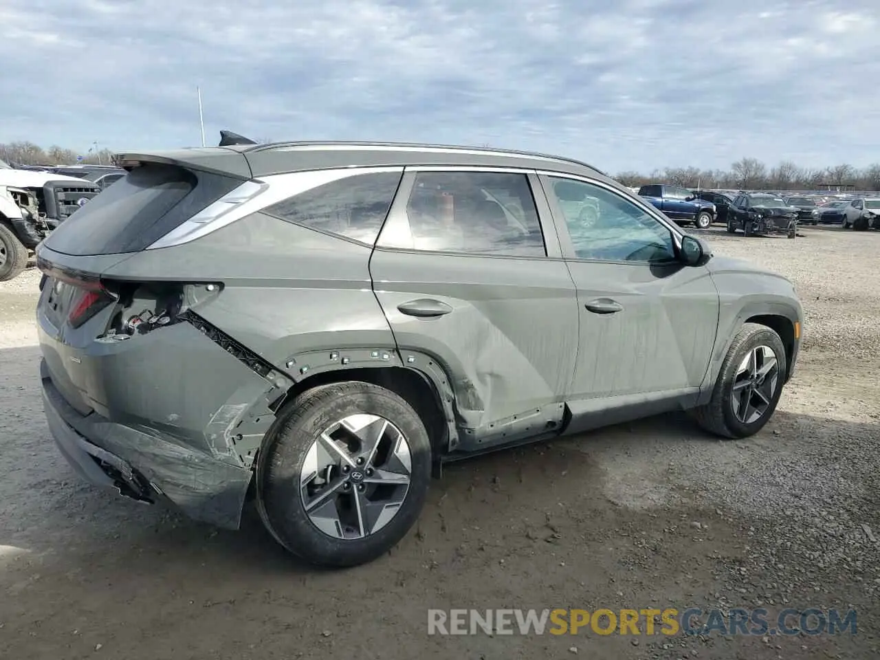 3 fotografías del automóvil dañado 5NMJBCDE9SH463392 HYUNDAI TUCSON 2025