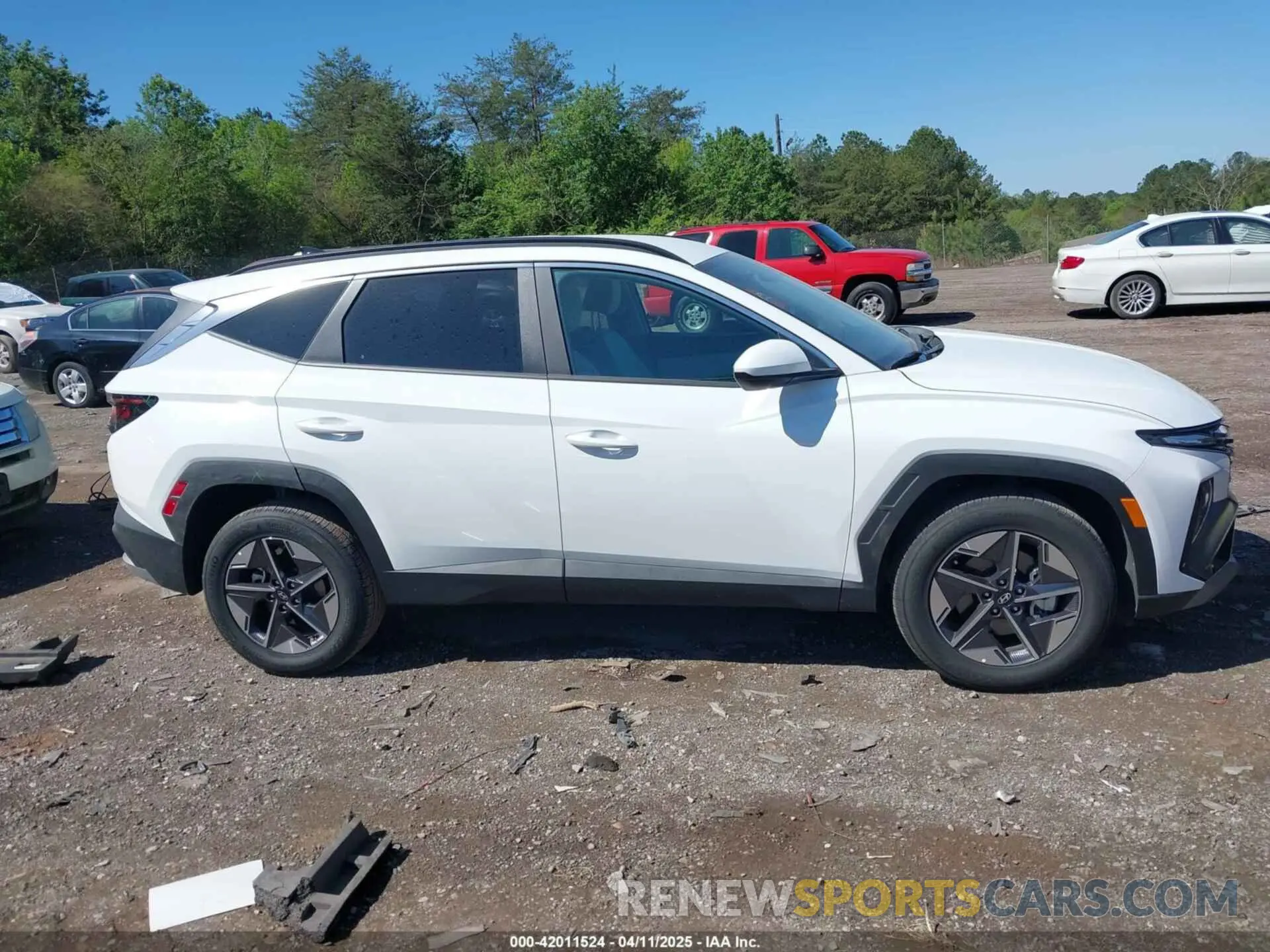 13 fotografías del automóvil dañado 5NMJBCDEXSH530209 HYUNDAI TUCSON 2025