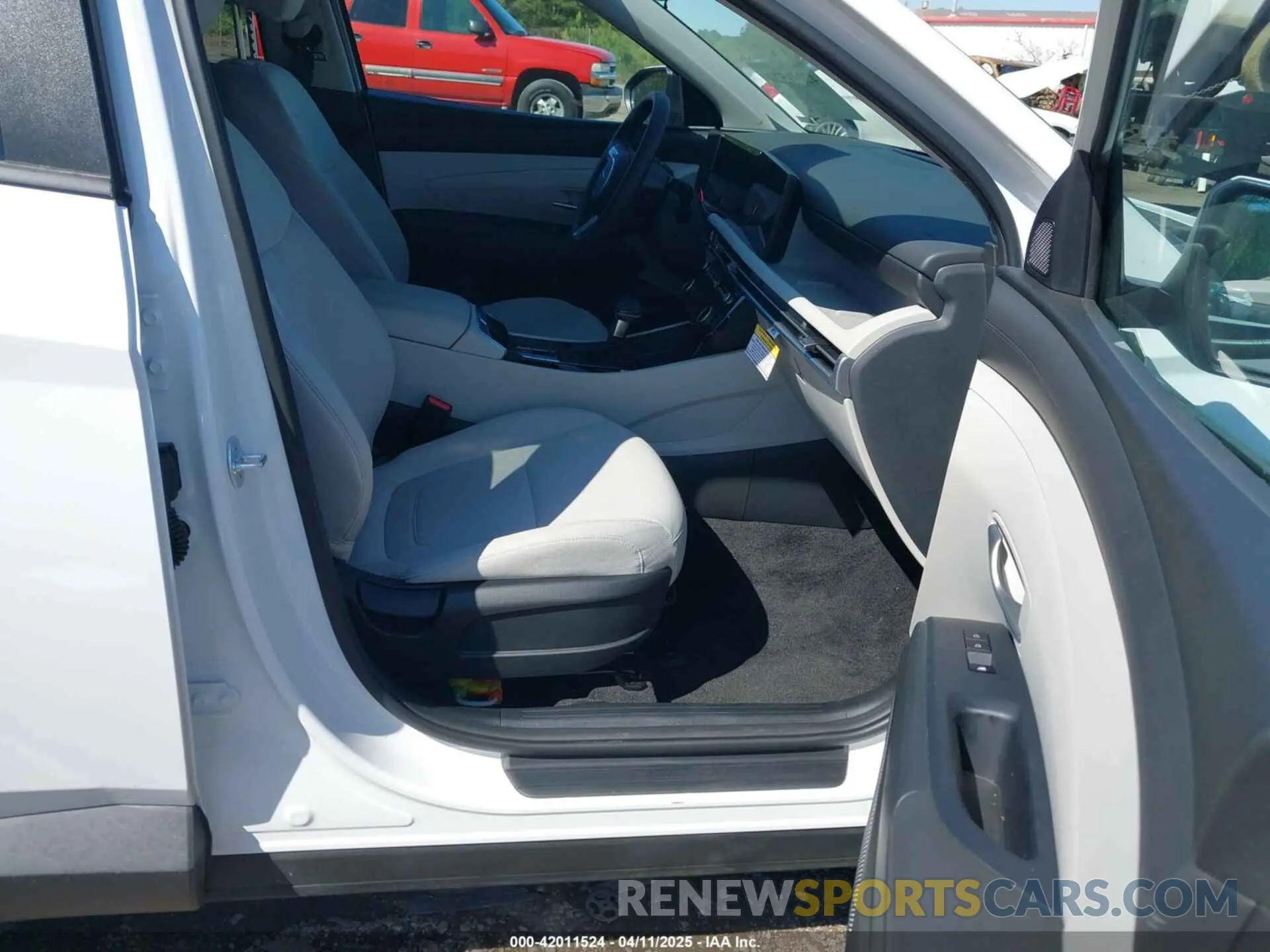 5 fotografías del automóvil dañado 5NMJBCDEXSH530209 HYUNDAI TUCSON 2025