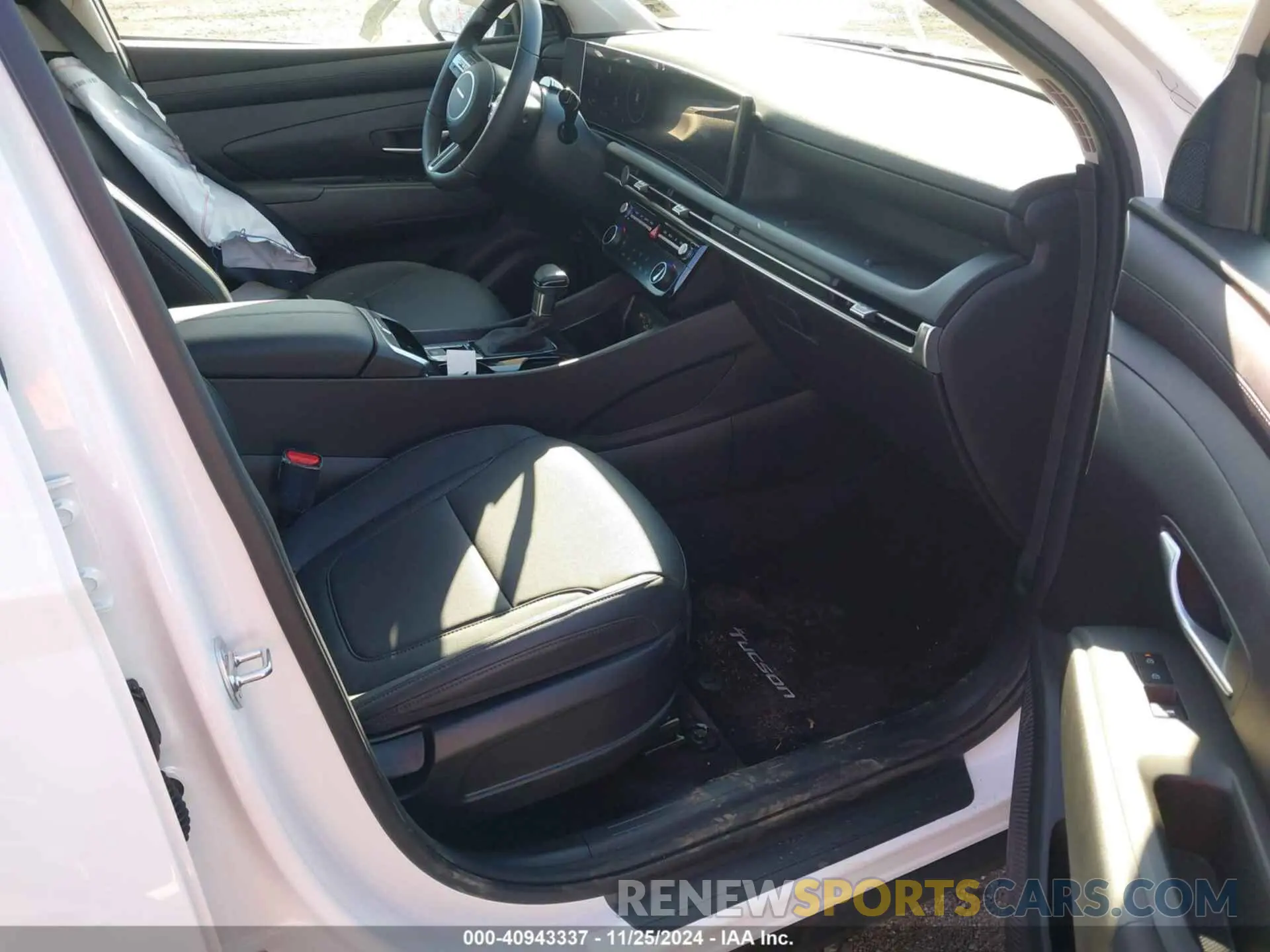 5 fotografías del automóvil dañado 5NMJC3DE6SH463332 HYUNDAI TUCSON 2025