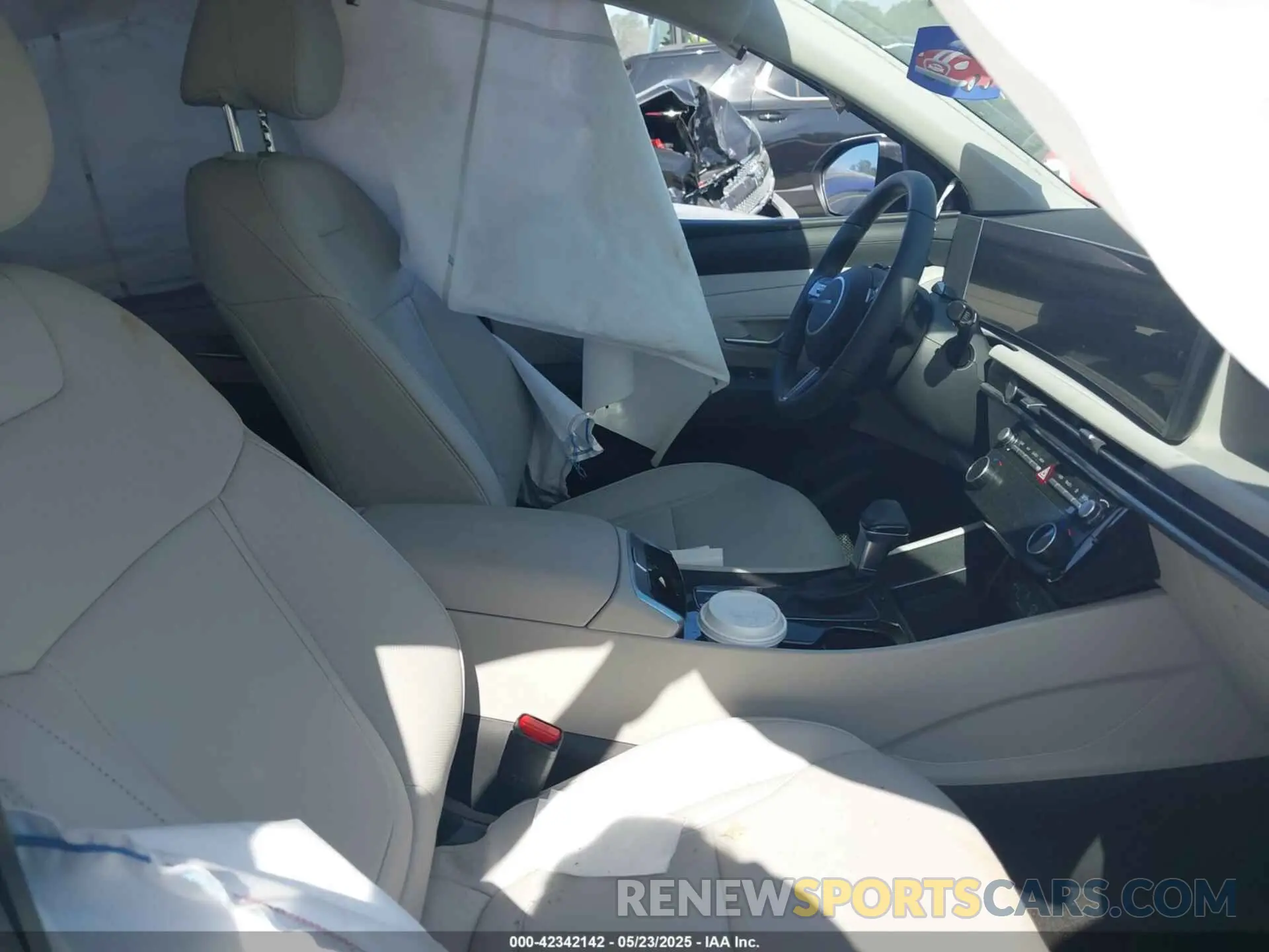 5 fotografías del automóvil dañado 5NMJC3DE7SH448824 HYUNDAI TUCSON 2025