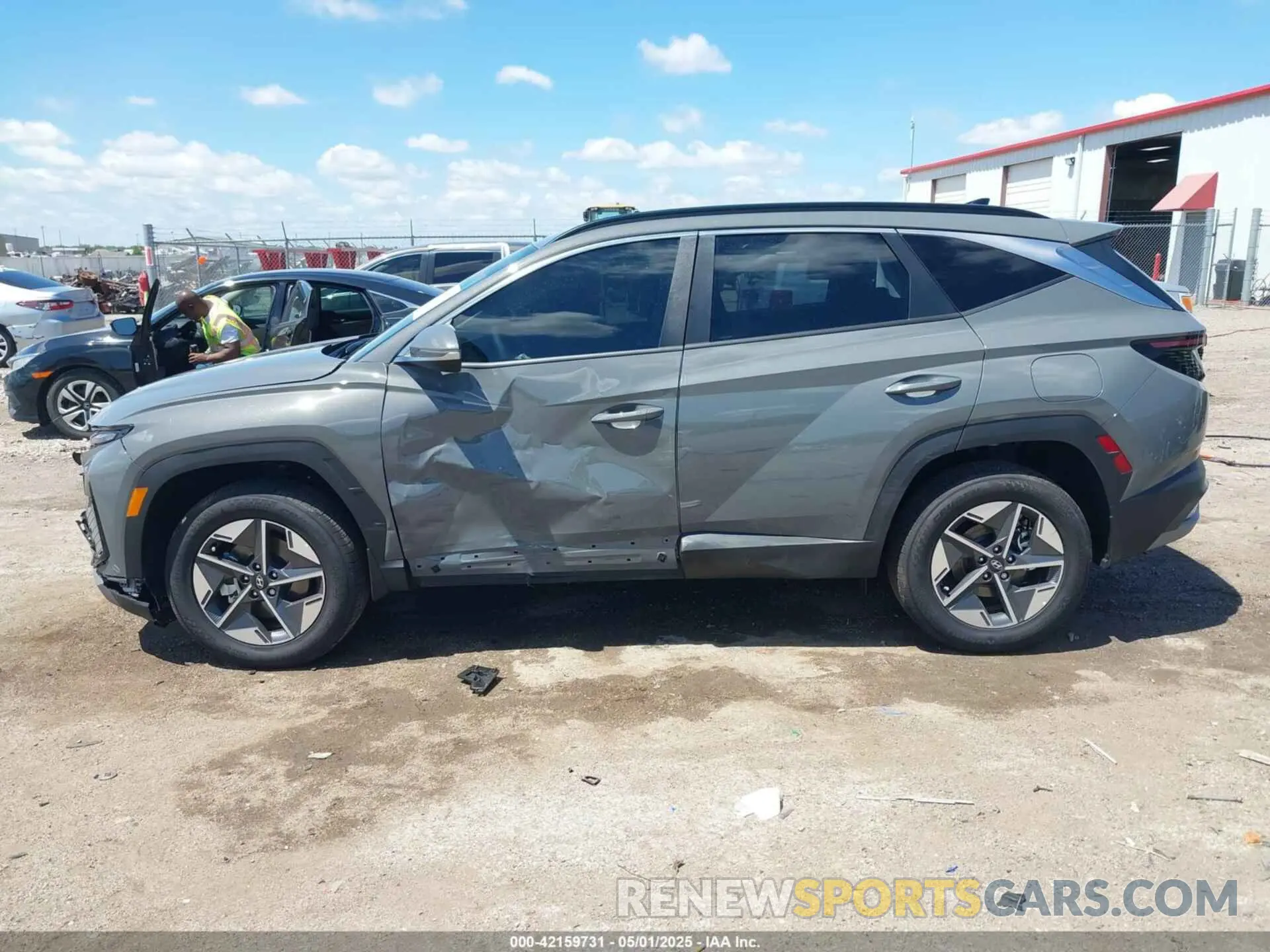 14 fotografías del automóvil dañado 5NMJCCDEXSH544821 HYUNDAI TUCSON 2025