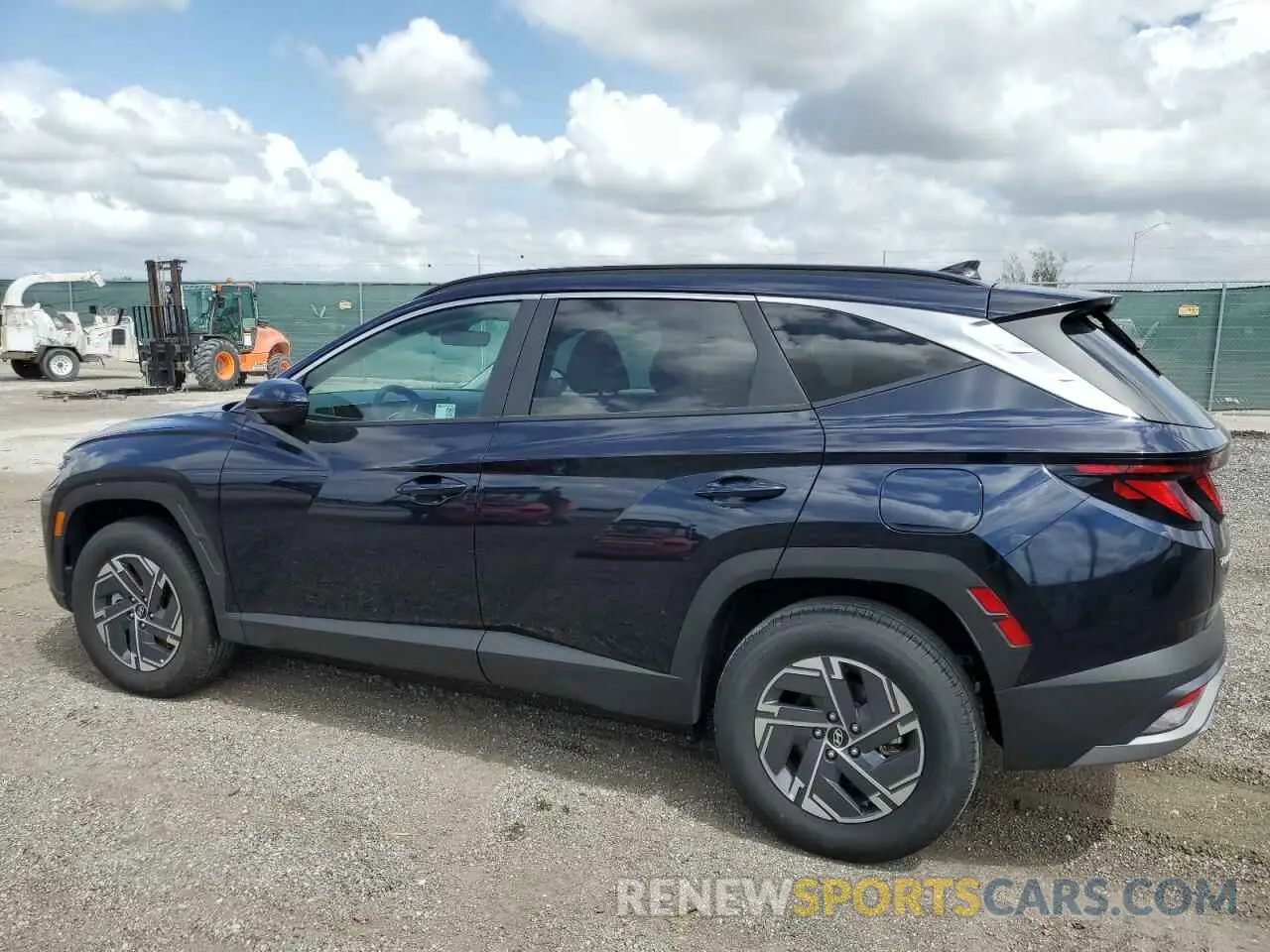 2 fotografías del automóvil dañado KM8JBDD16SU269393 HYUNDAI TUCSON 2025