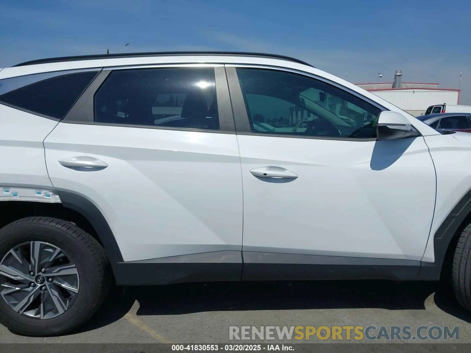 14 fotografías del automóvil dañado KM8JBCA19NU022291 HYUNDAI TUCSON HYBRID 2022