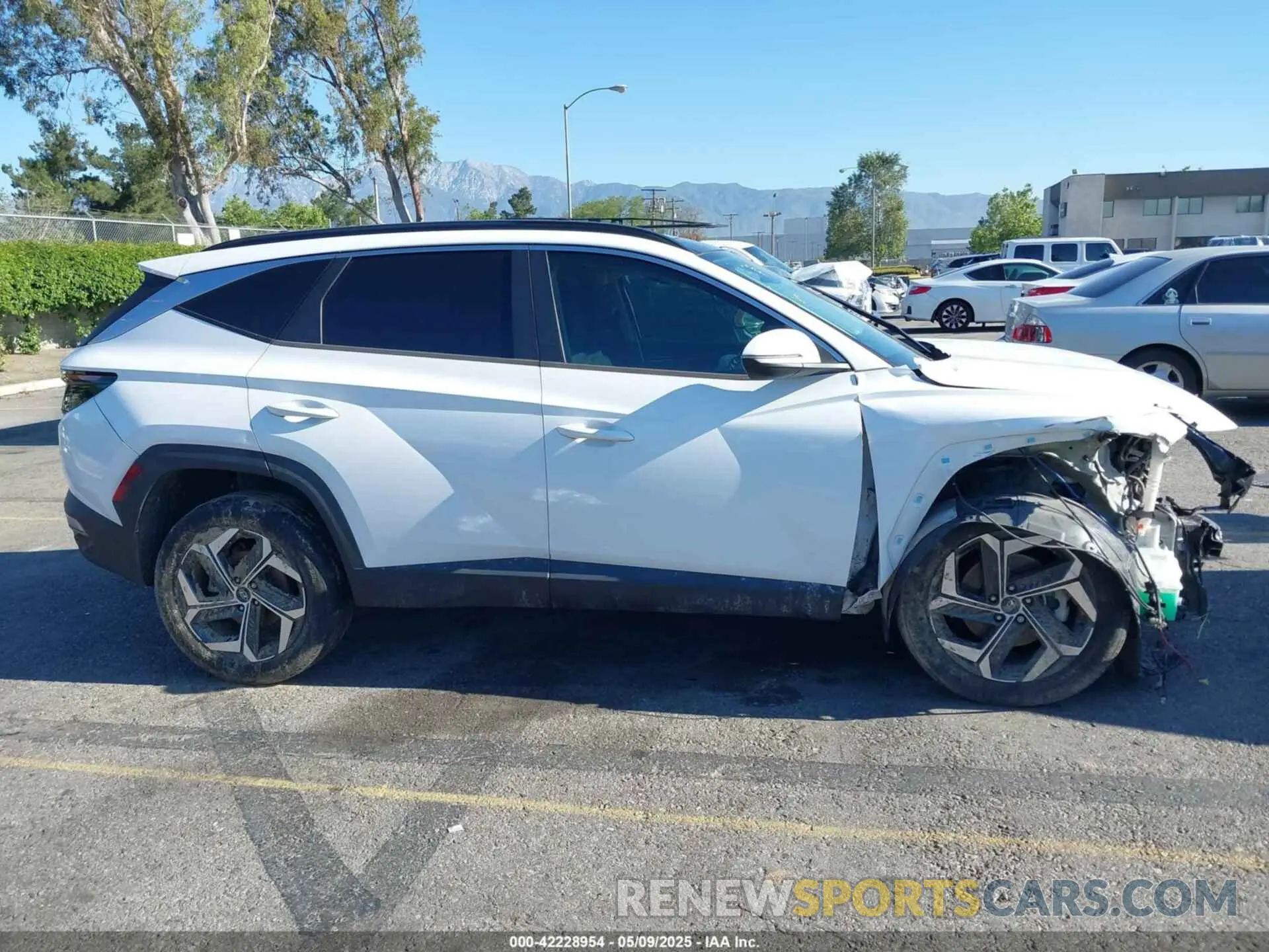 13 fotografías del automóvil dañado KM8JFCA17NU017305 HYUNDAI TUCSON HYBRID 2022