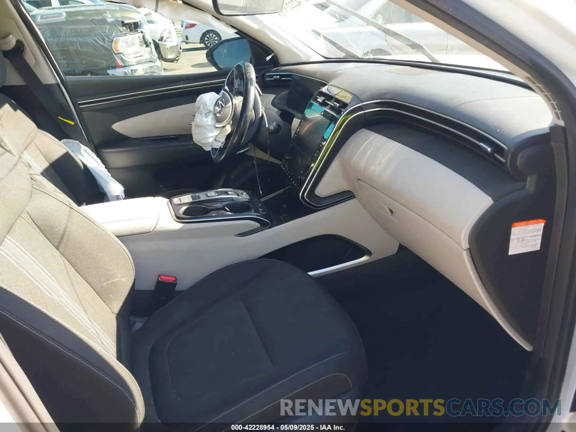 5 fotografías del automóvil dañado KM8JFCA17NU017305 HYUNDAI TUCSON HYBRID 2022