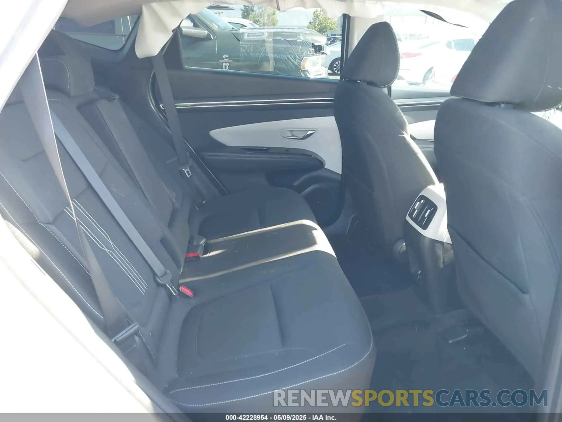 8 fotografías del automóvil dañado KM8JFCA17NU017305 HYUNDAI TUCSON HYBRID 2022