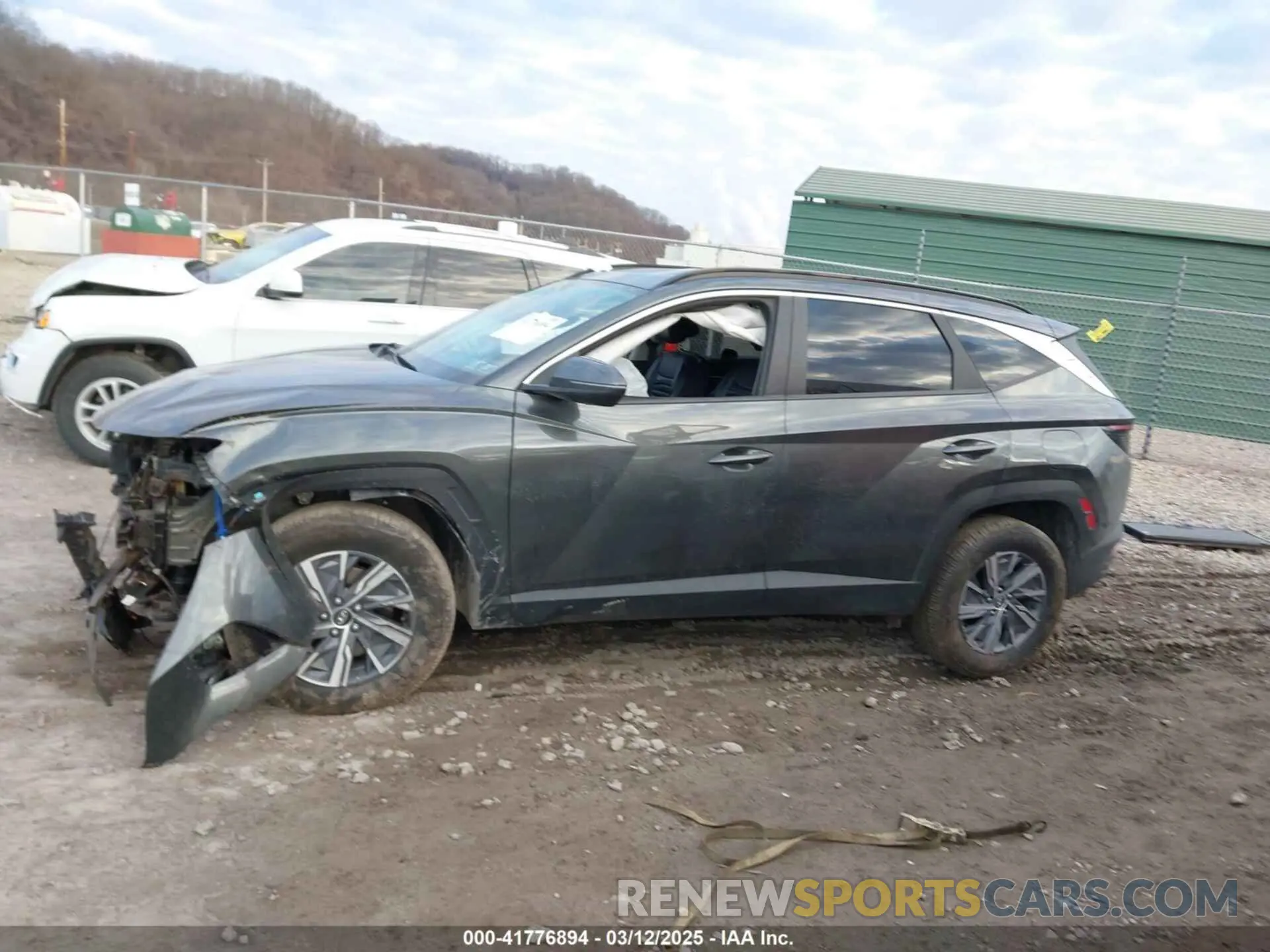 14 fotografías del automóvil dañado KM8JBCA18PU097678 HYUNDAI TUCSON HYBRID 2023