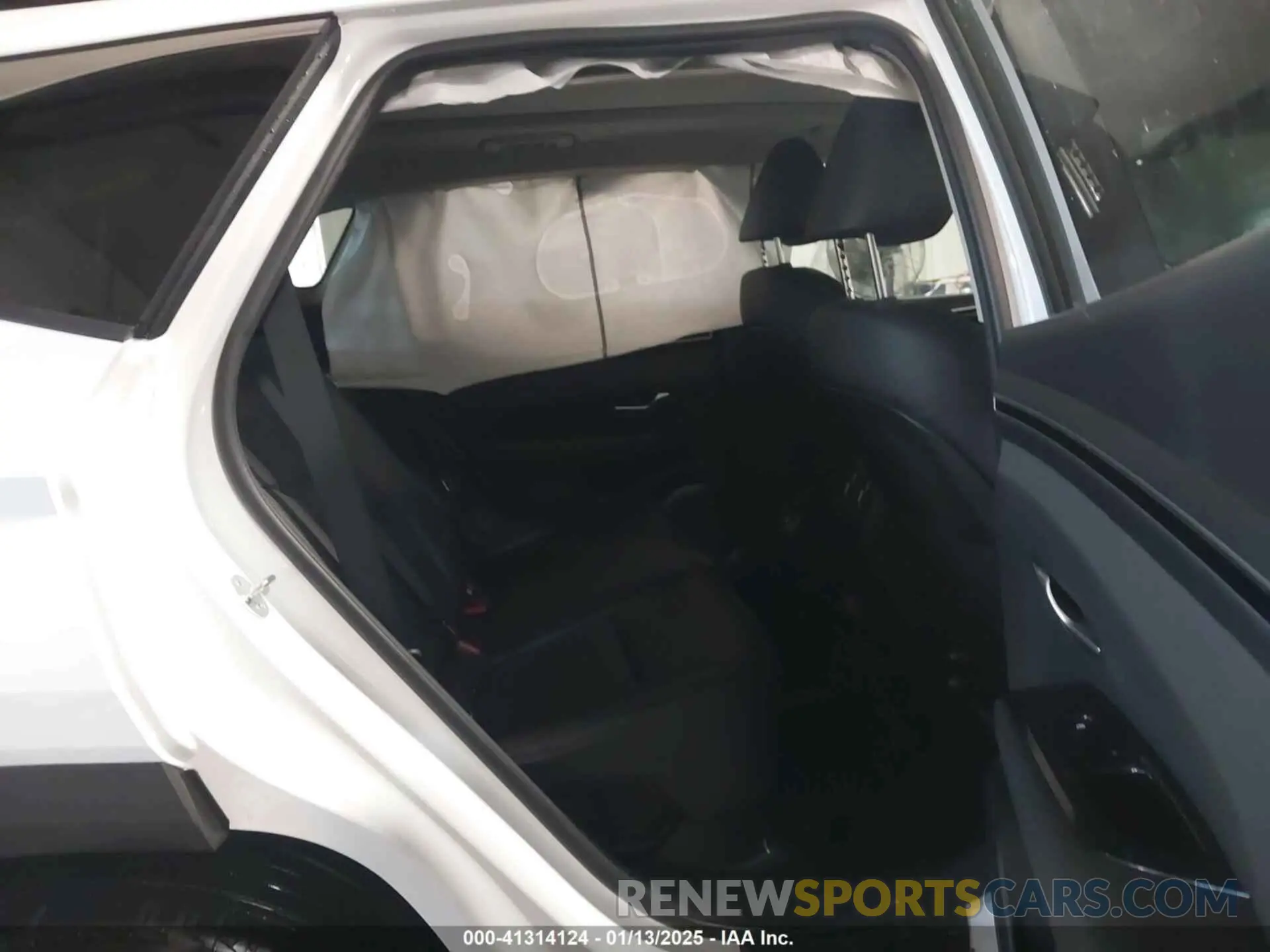 8 fotografías del automóvil dañado KM8JFCA11PU123851 HYUNDAI TUCSON HYBRID 2023