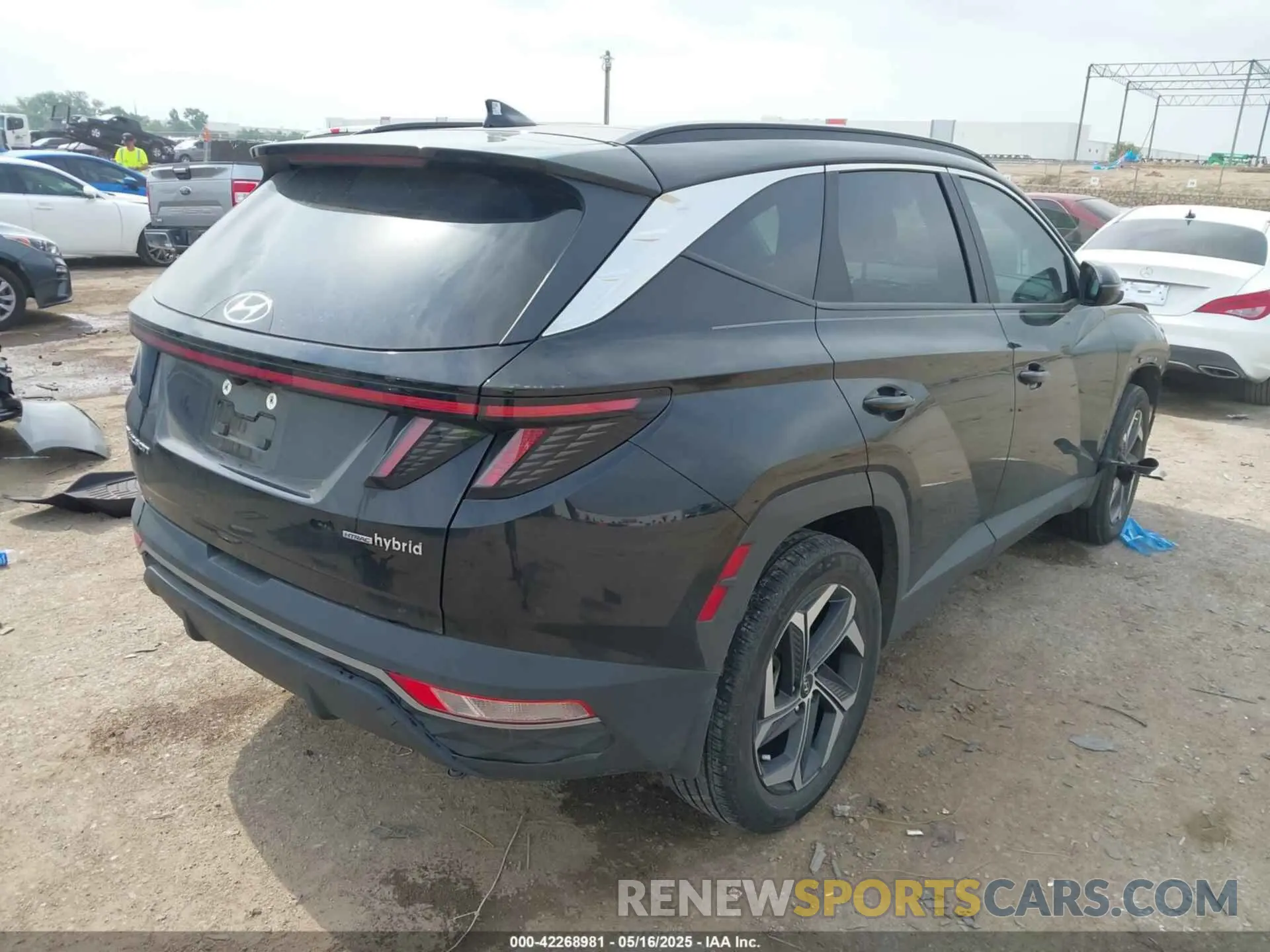 4 fotografías del automóvil dañado KM8JFCA12PU100014 HYUNDAI TUCSON HYBRID 2023