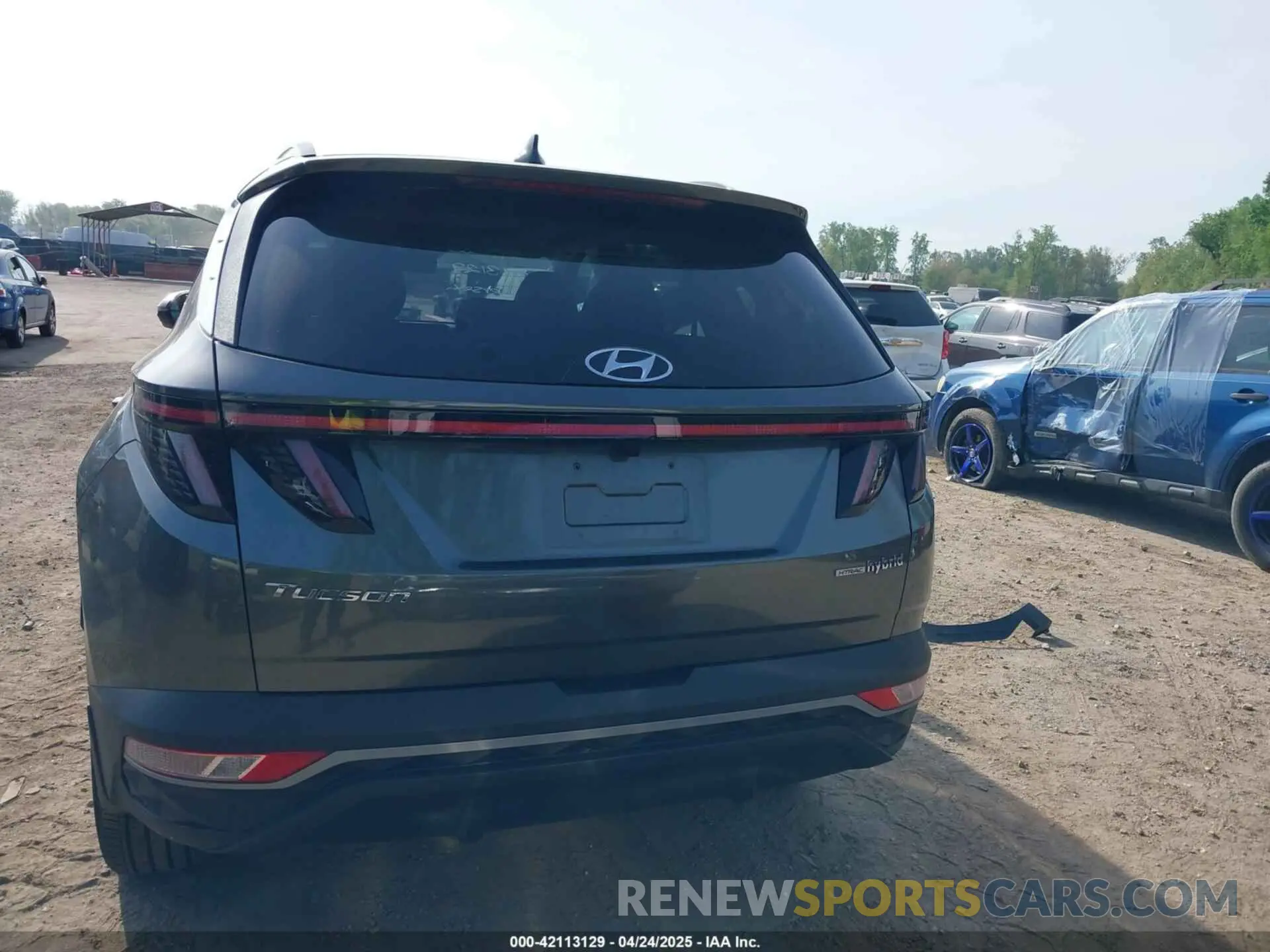 17 fotografías del automóvil dañado KM8JFCA17PU093934 HYUNDAI TUCSON HYBRID 2023