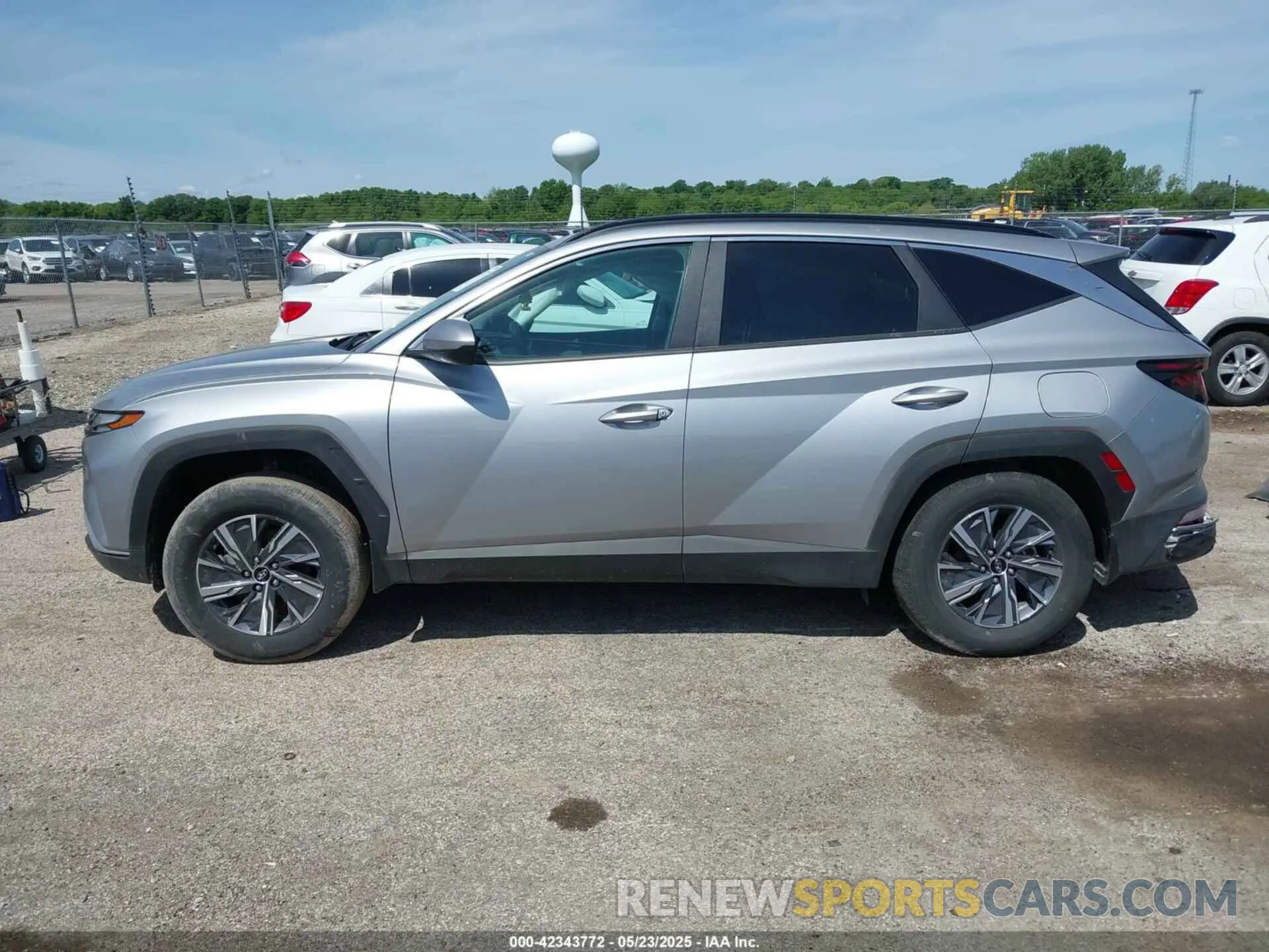 15 fotografías del automóvil dañado KM8JBCD11RU192226 HYUNDAI TUCSON HYBRID 2024