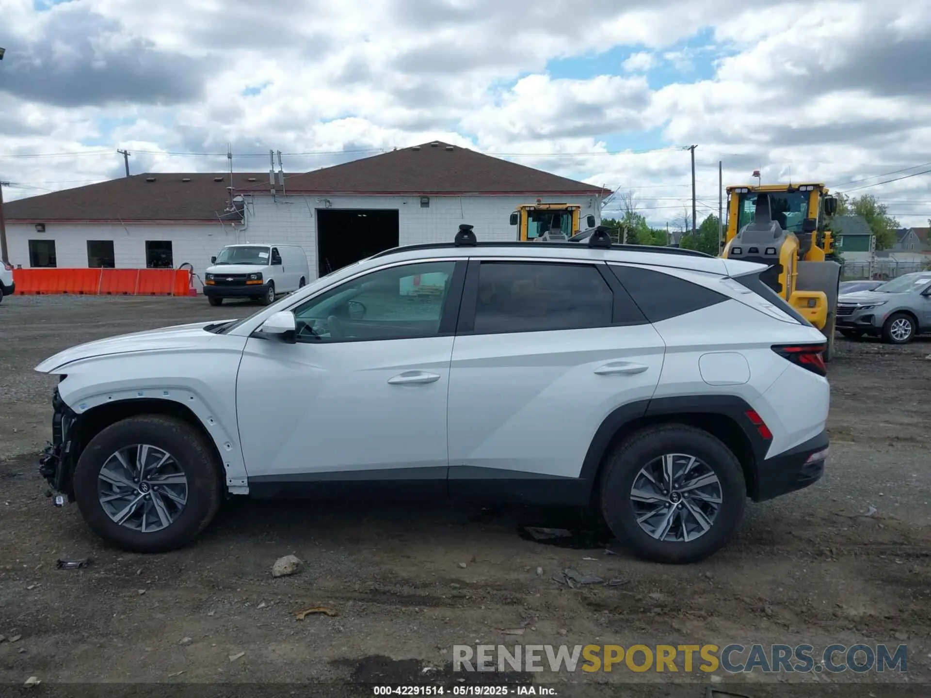 14 fotografías del automóvil dañado KM8JBCD14RU239653 HYUNDAI TUCSON HYBRID 2024