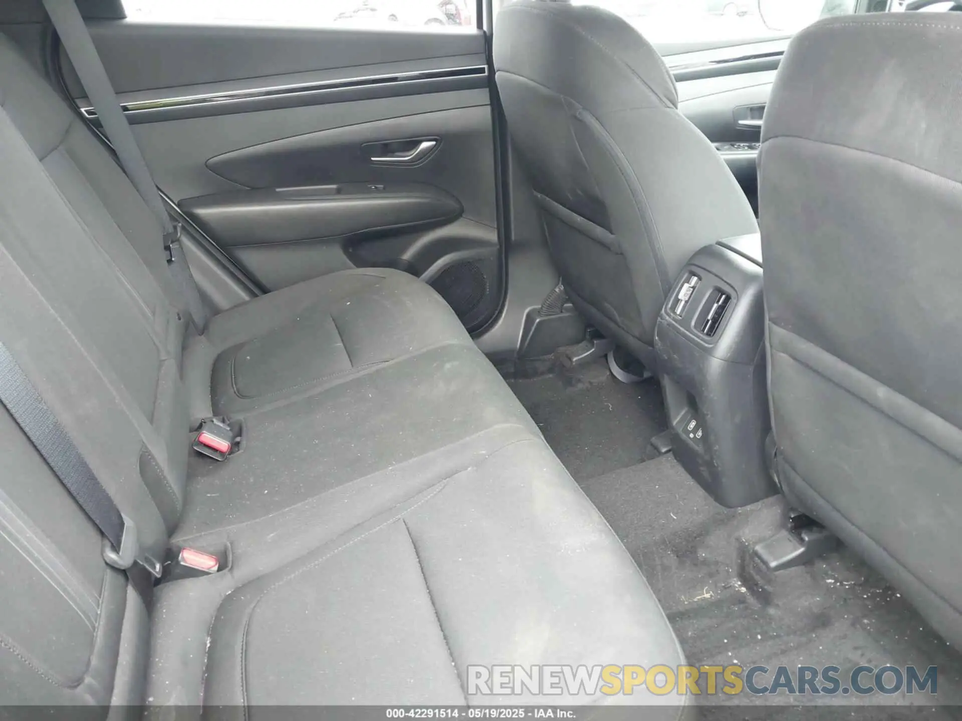 8 fotografías del automóvil dañado KM8JBCD14RU239653 HYUNDAI TUCSON HYBRID 2024